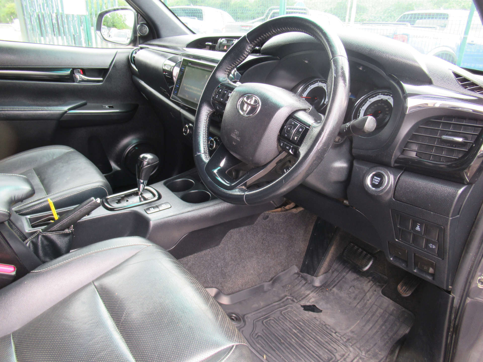 TOYOTA HILUX 2.4 HI-Luxury Invincible X D-4D 4WD Double Cab Auto 4WD 5dr #15