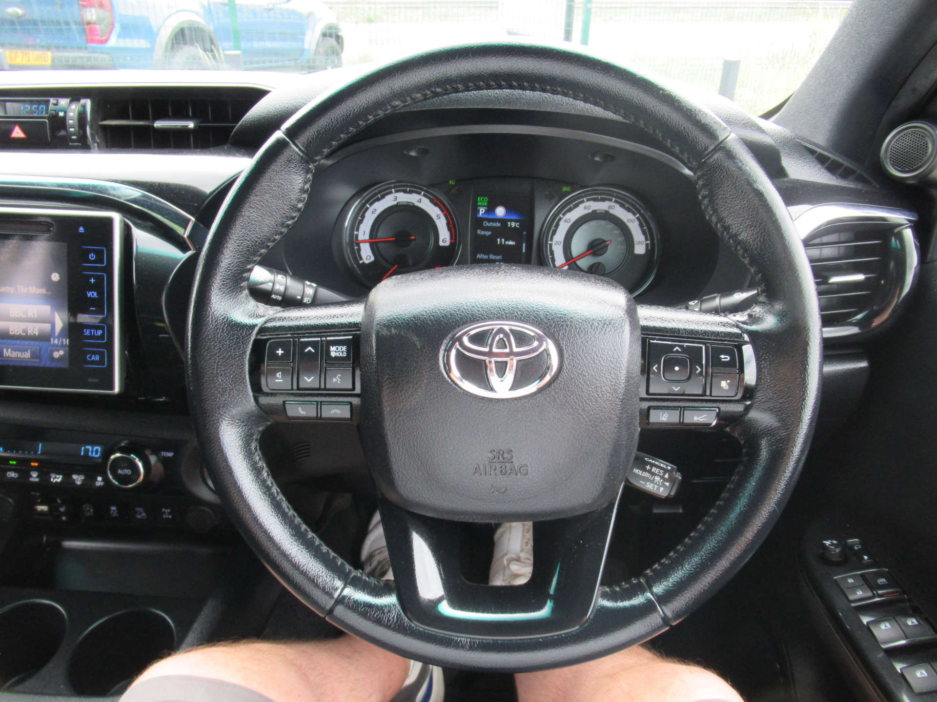 TOYOTA HILUX 2.4 HI-Luxury Invincible X D-4D 4WD Double Cab Auto 4WD 5dr #27