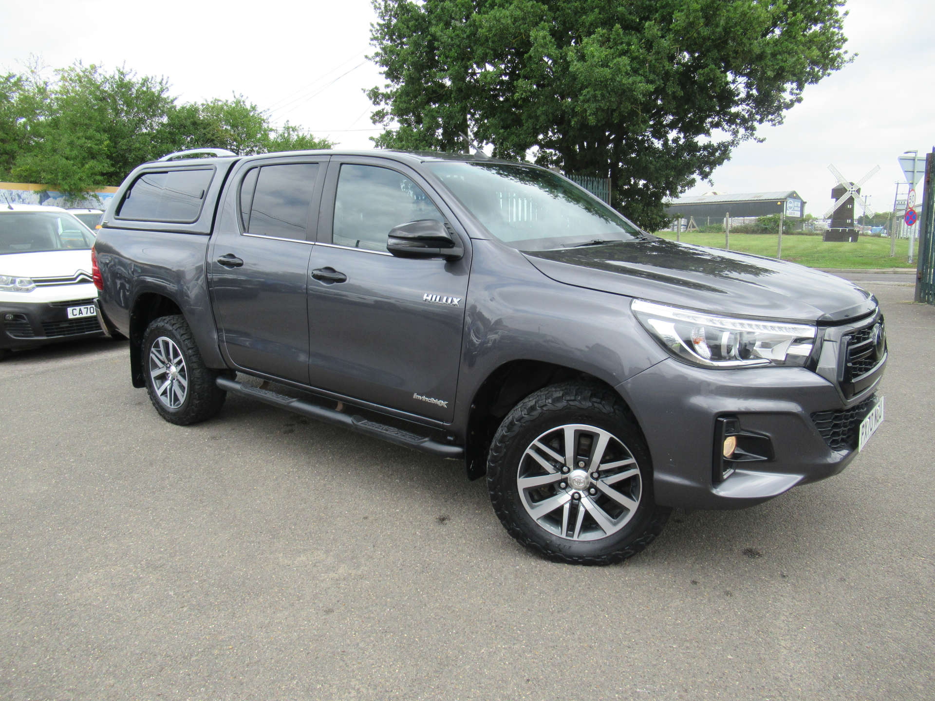 TOYOTA HILUX 2.4 HI-Luxury Invincible X D-4D 4WD Double Cab Auto 4WD 5dr #28