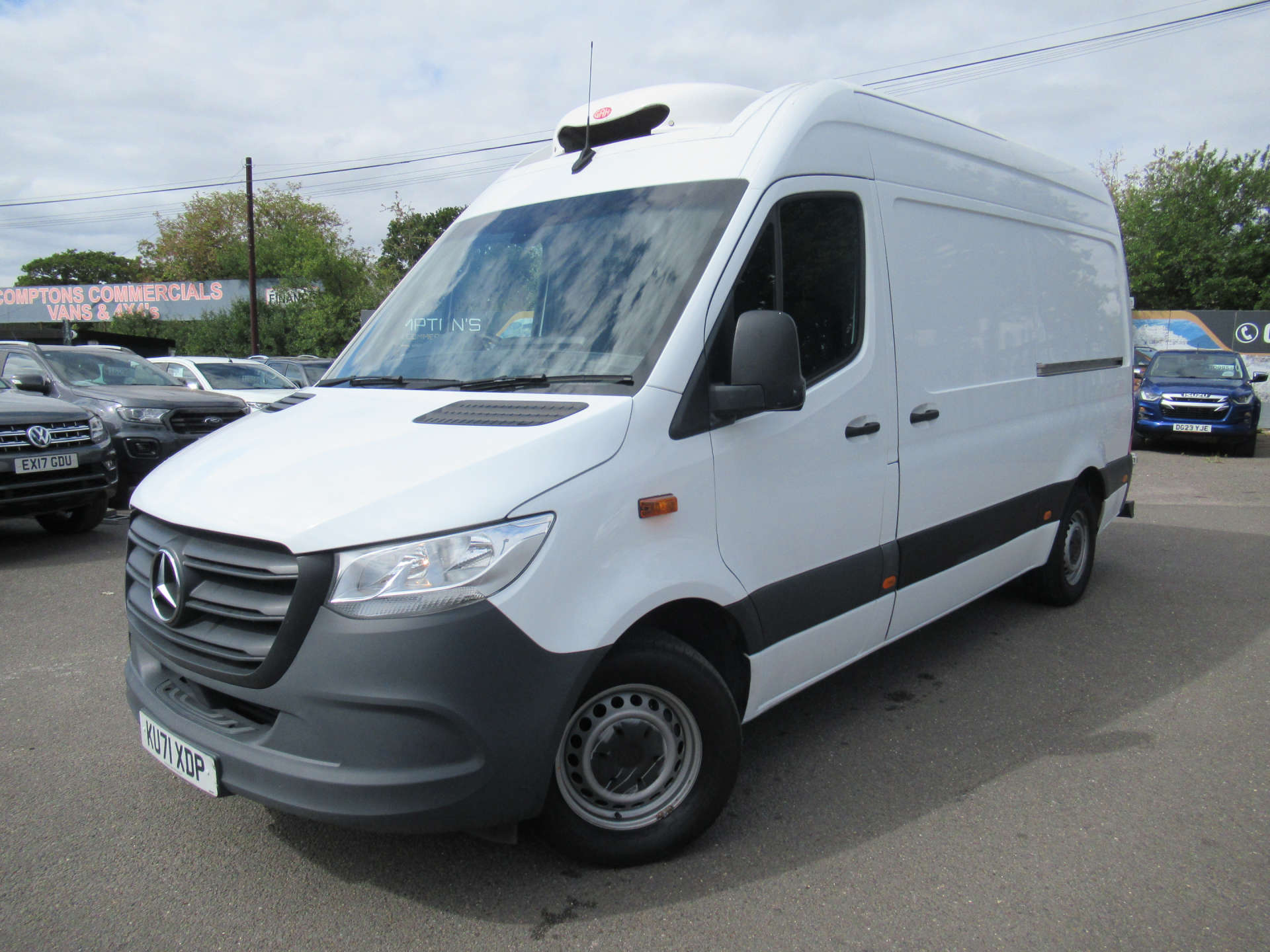 MERCEDES-BENZ sprinter 315 progressive mwb fridge freezer van with overnight standby #0