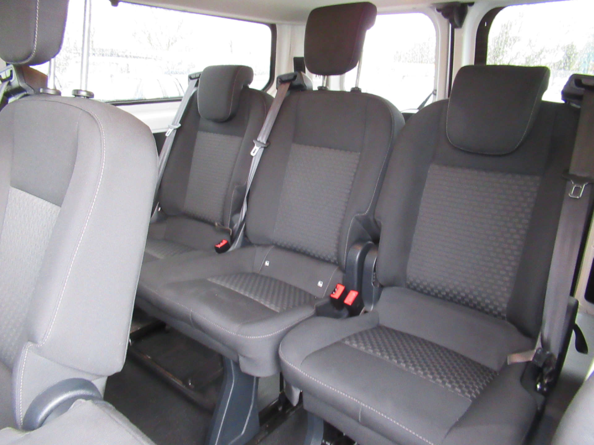 FORD TRANSIT CUSTOM 2.0 320 EcoBlue Trend Kombi Double Cab 5dr Diesel Manual L2 H1 Euro 6 (s/s) (9 Seat) (130 ps) #7