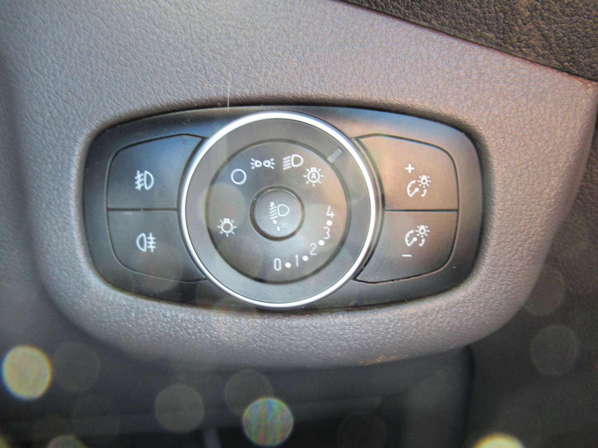 FORD TRANSIT CONNECT 1.5 Transit Connect 200 Limited TDCi #24