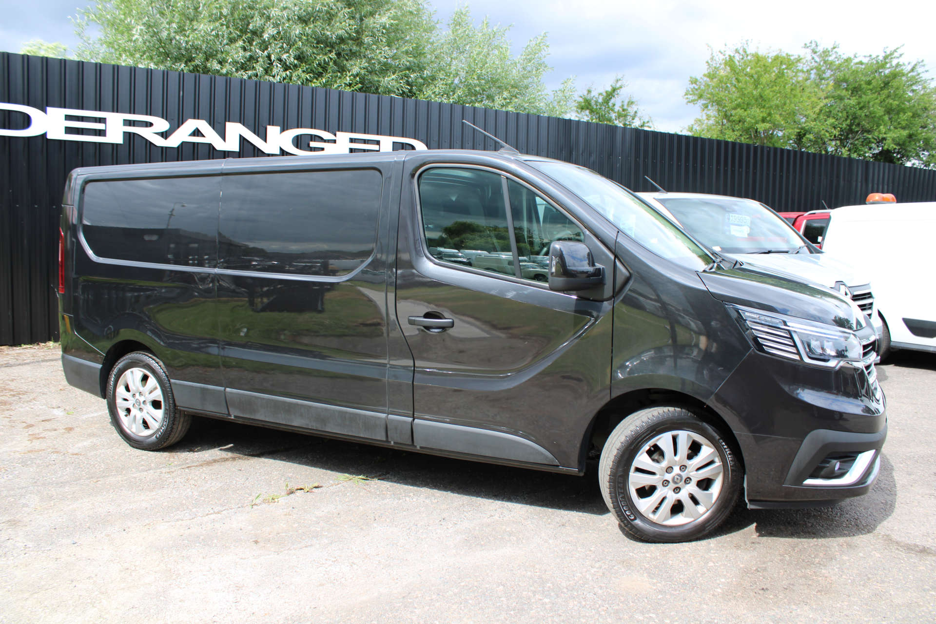 RENAULT TRAFIC 2.0 Trafic LL30 Sport Blue dCi #3