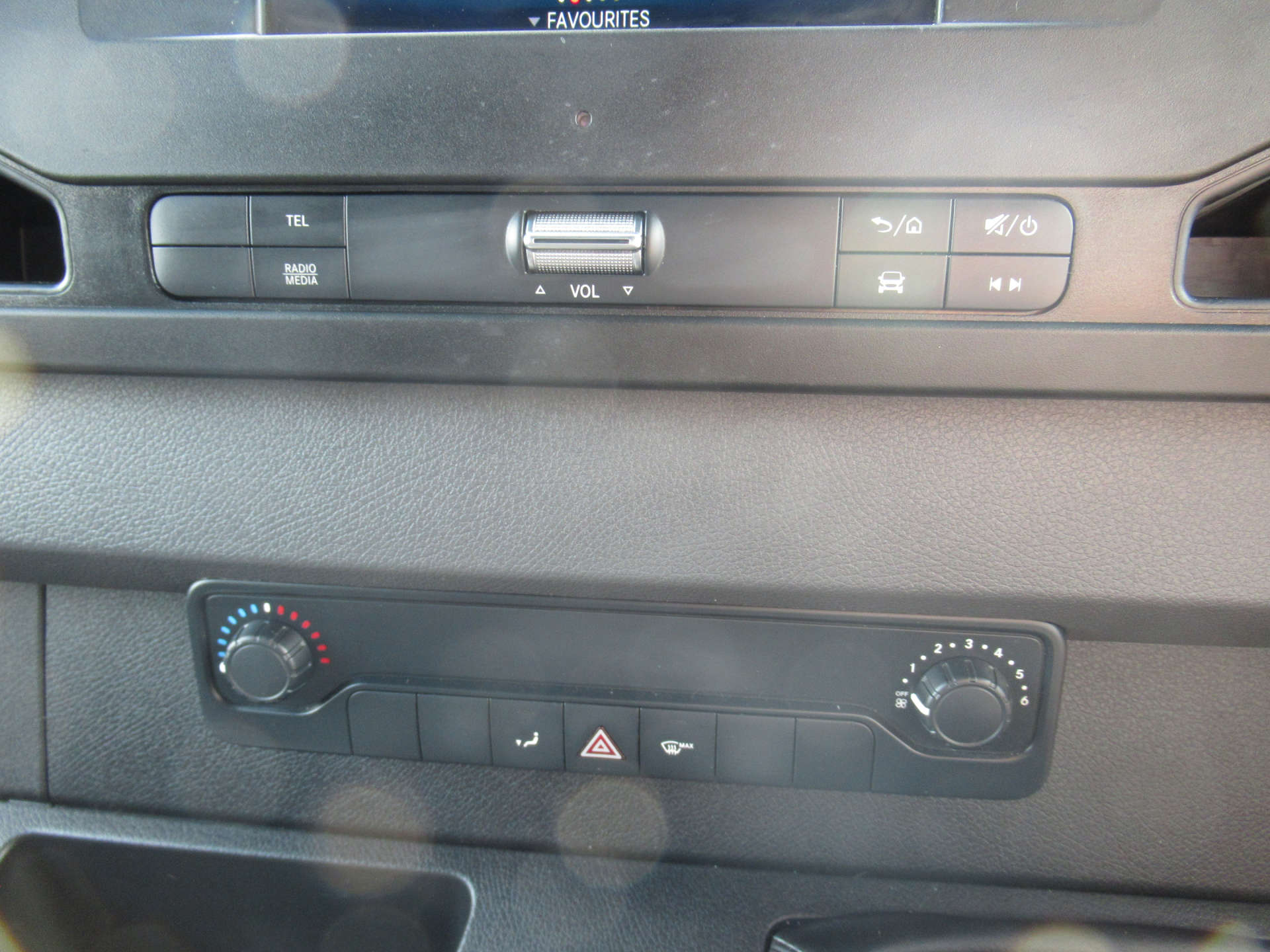 MERCEDES-BENZ sprinter 315 progressive mwb fridge freezer van with overnight standby #21