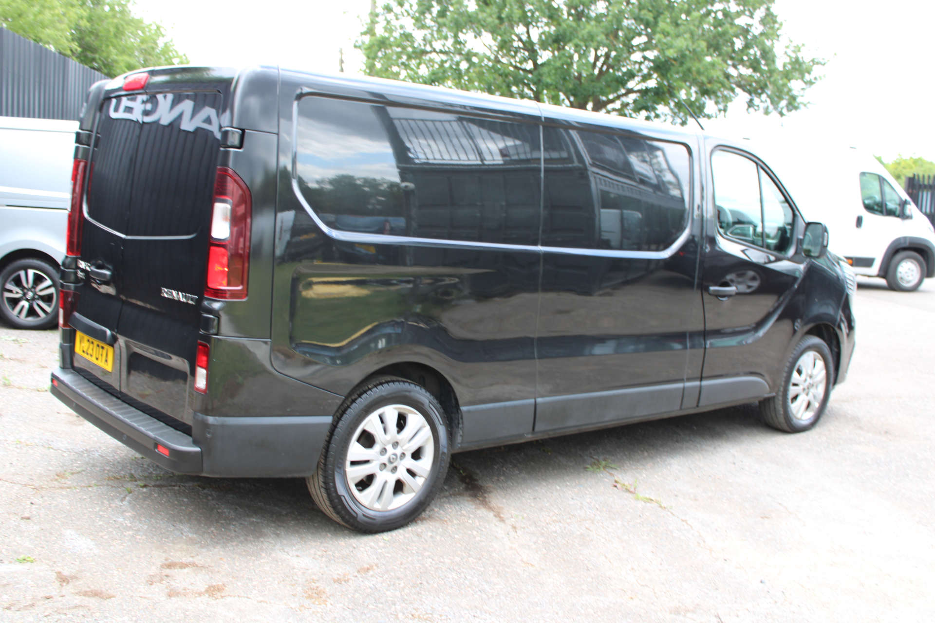 RENAULT TRAFIC 2.0 Trafic LL30 Sport Blue dCi #24