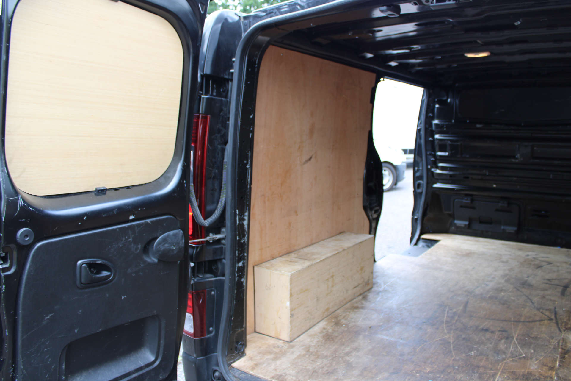 RENAULT TRAFIC 2.0 Trafic LL30 Sport Blue dCi #31