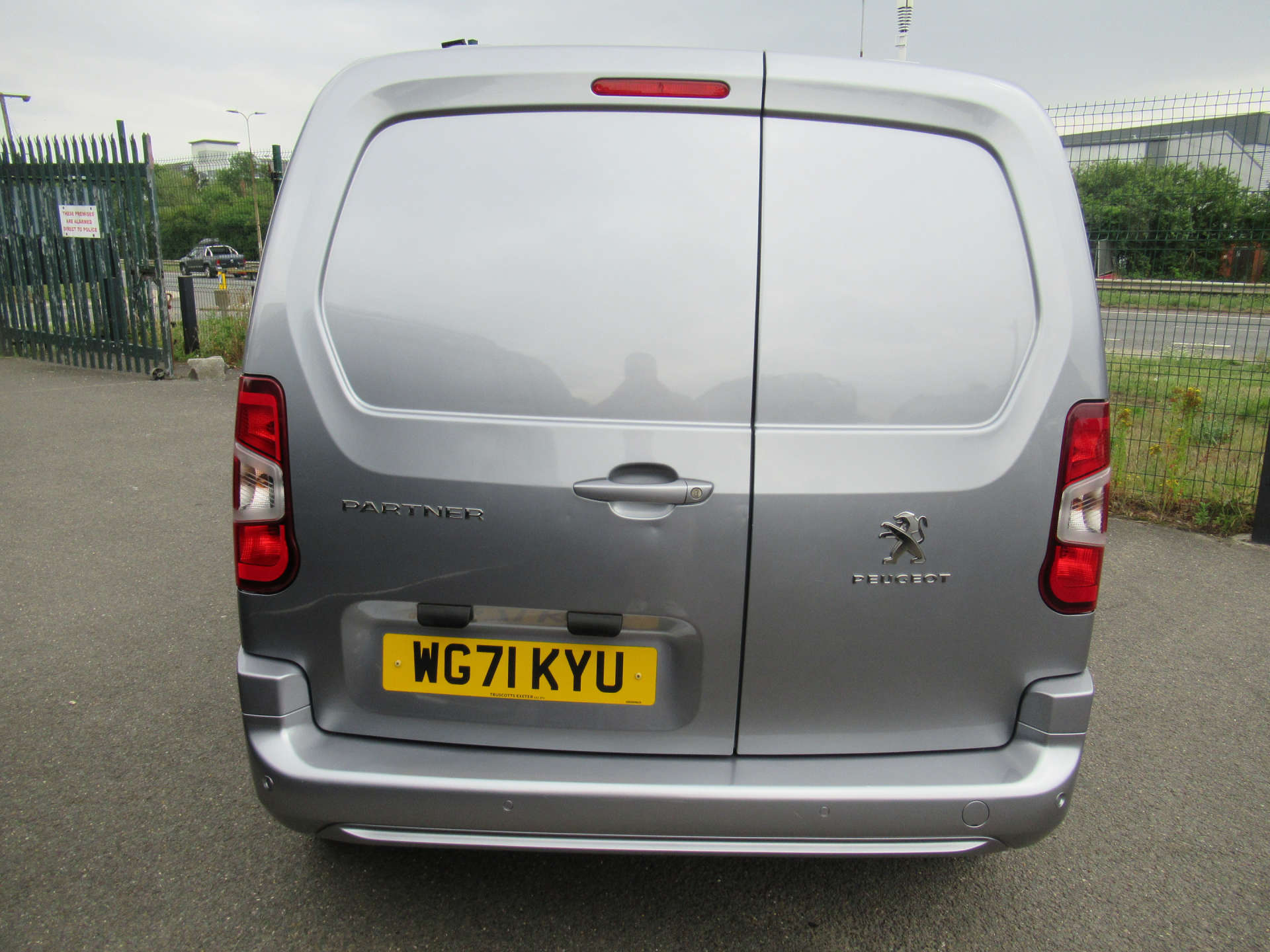 PEUGEOT PARTNER 1.5 Partner Professional Premium Blue HDi #8