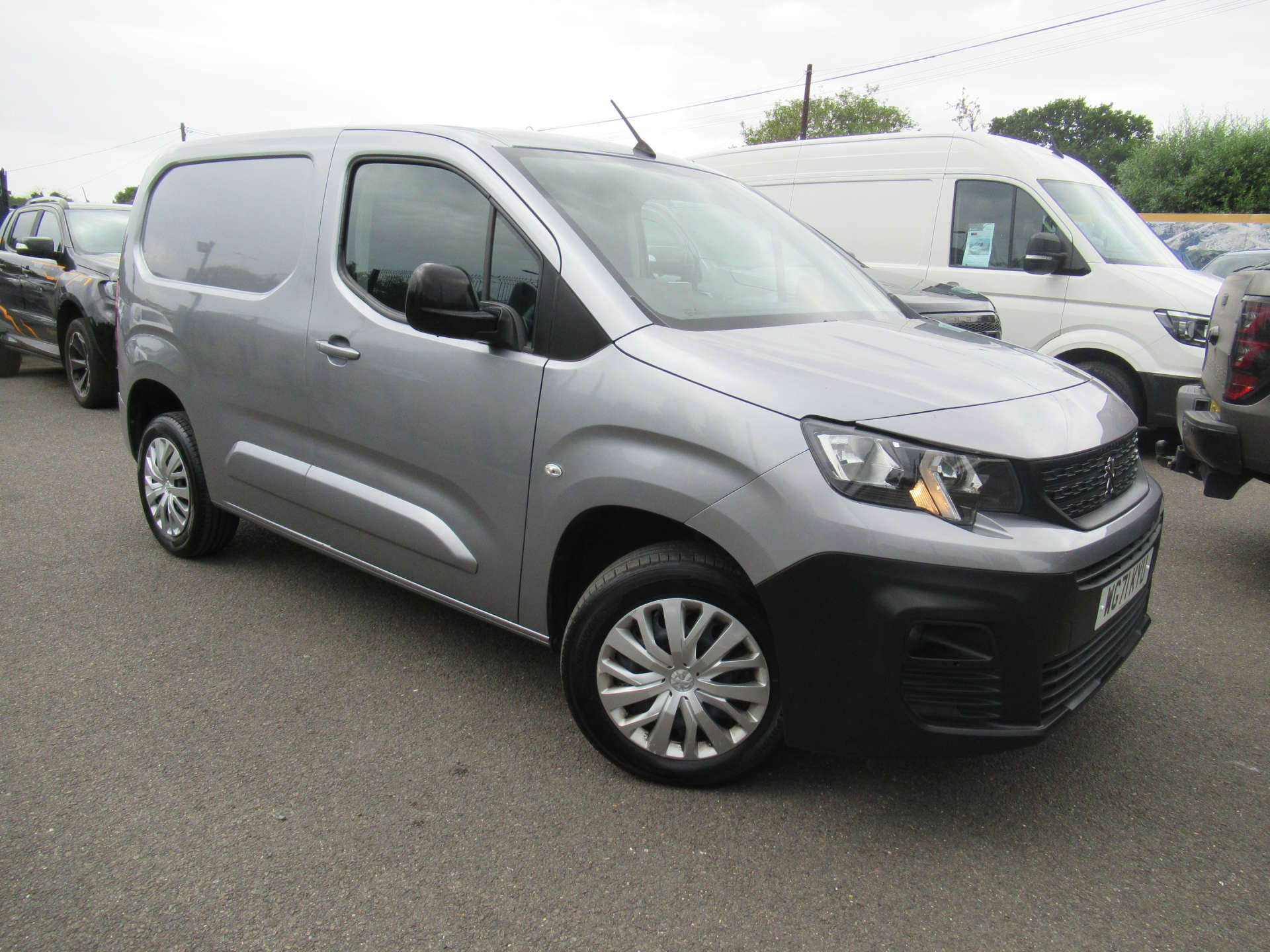 PEUGEOT PARTNER 1.5 Partner Professional Premium Blue HDi #24