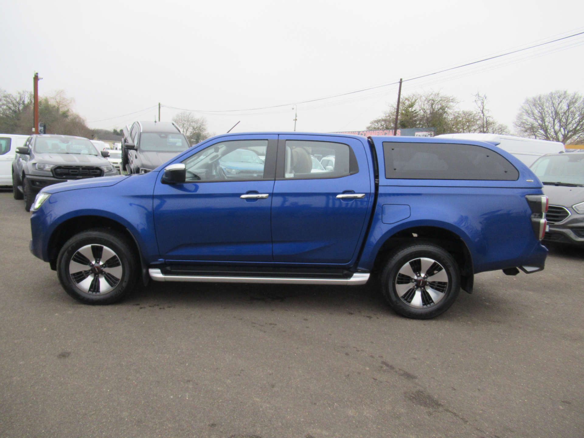 ISUZU D-MAX 1.9 D-Max DL40 Auto 4WD #2