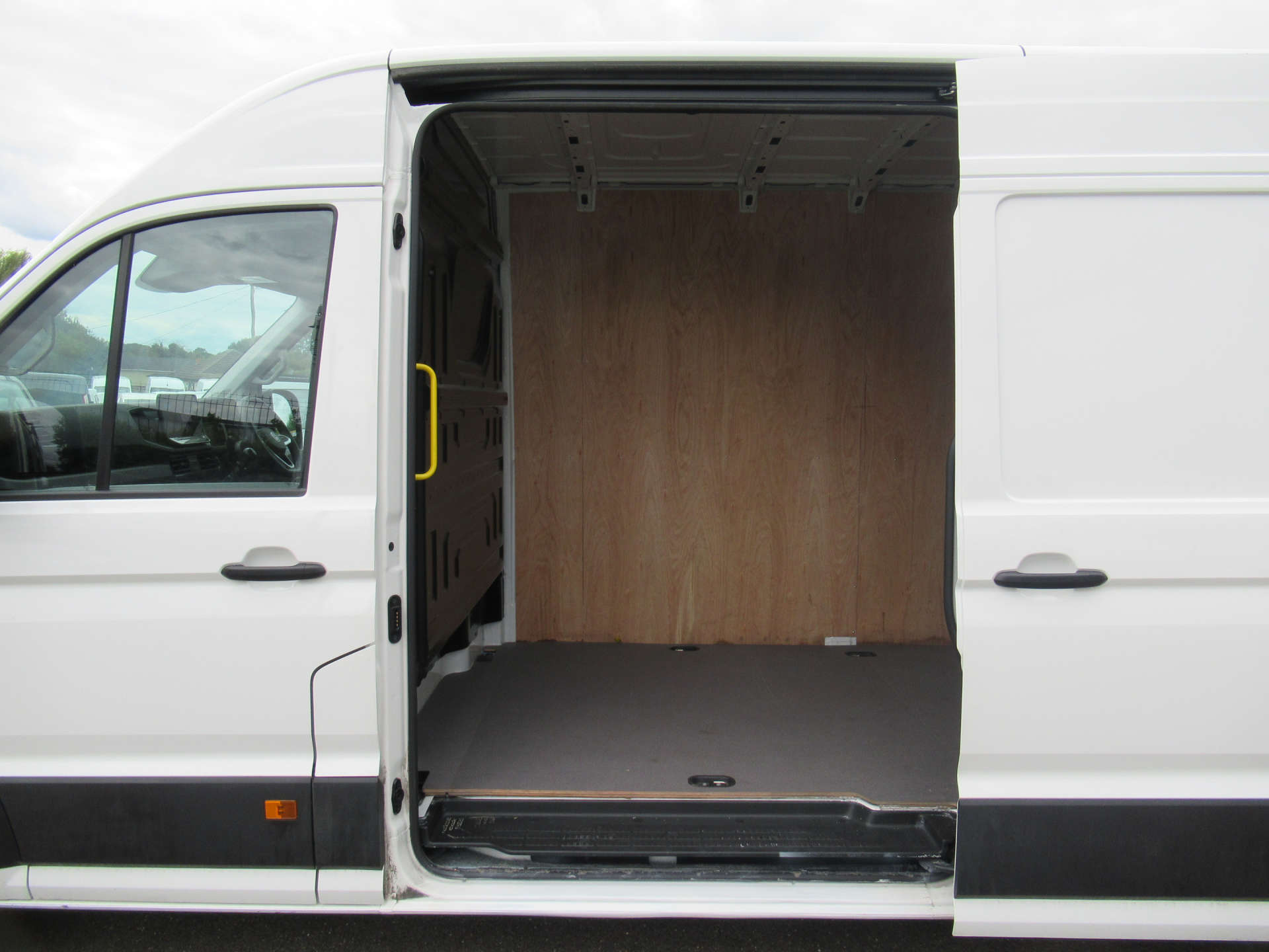 VOLKSWAGEN CRAFTER 2.0 CRAFTER CR35 COMMERCE + TDI 5dr #5