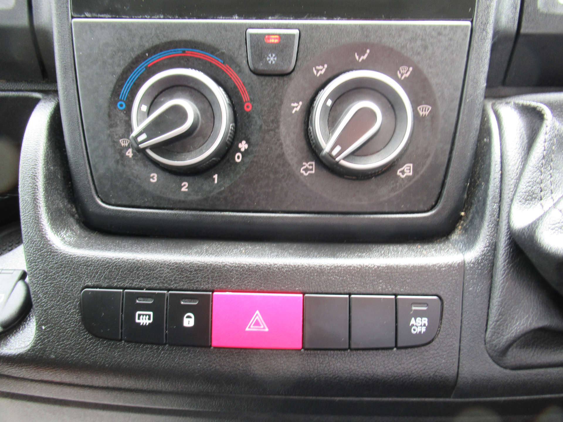 PEUGEOT BOXER 2.2 Boxer 435 Professional L4H2 Blue HDi #17