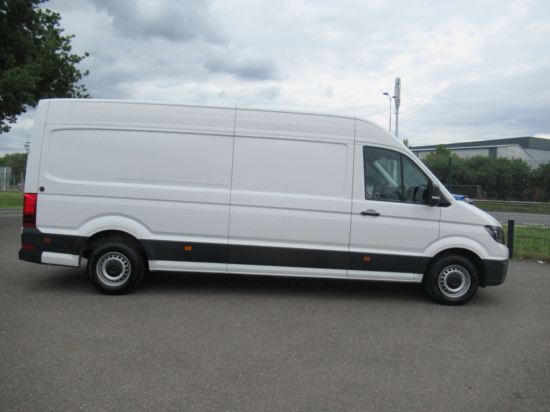 VOLKSWAGEN CRAFTER 2.0 CRAFTER CR35 COMMERCE + TDI 5dr #11