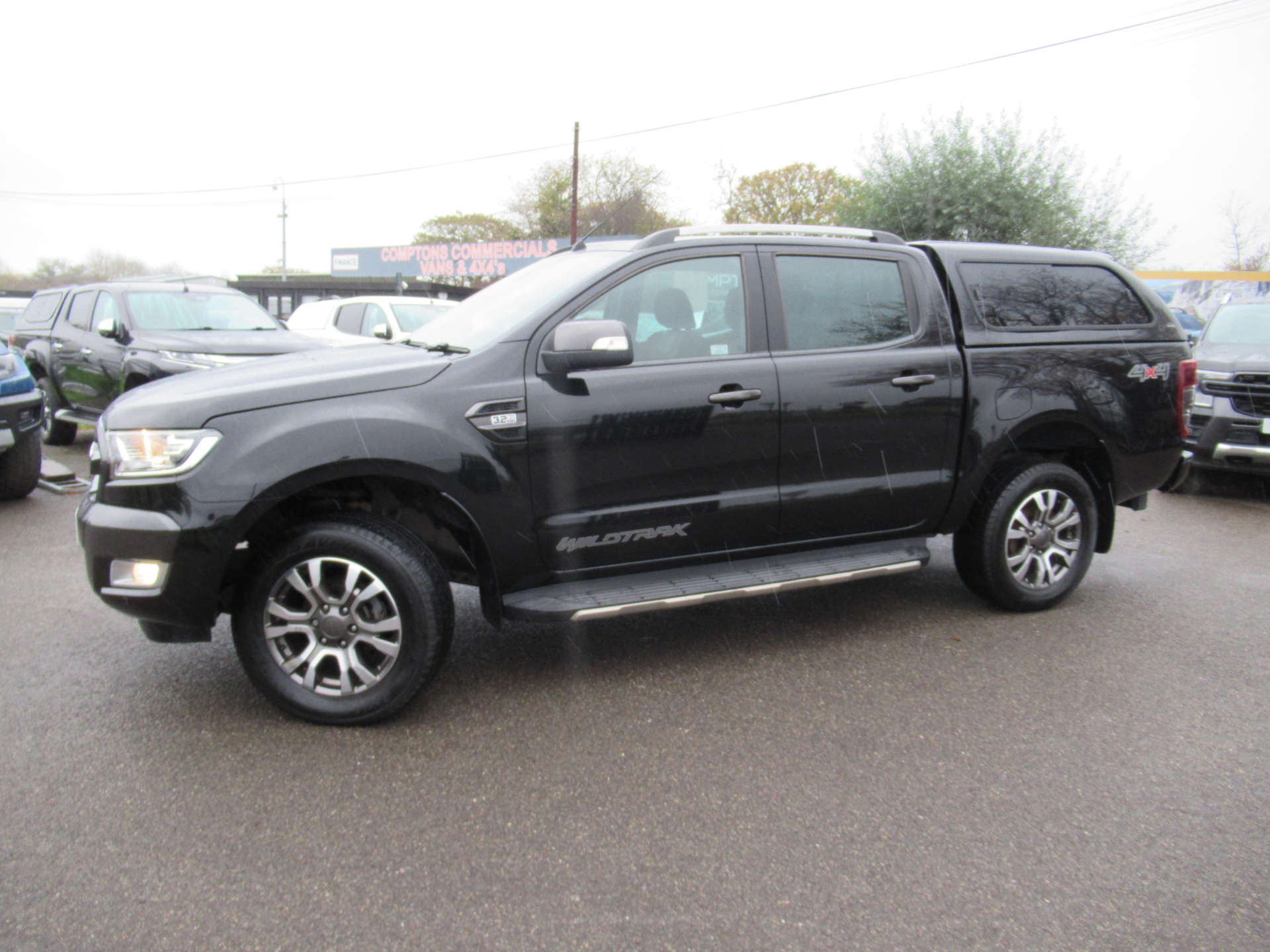 FORD RANGER 3.2 Ranger Wildtrak 4x4 TDCi Auto 4WD #2