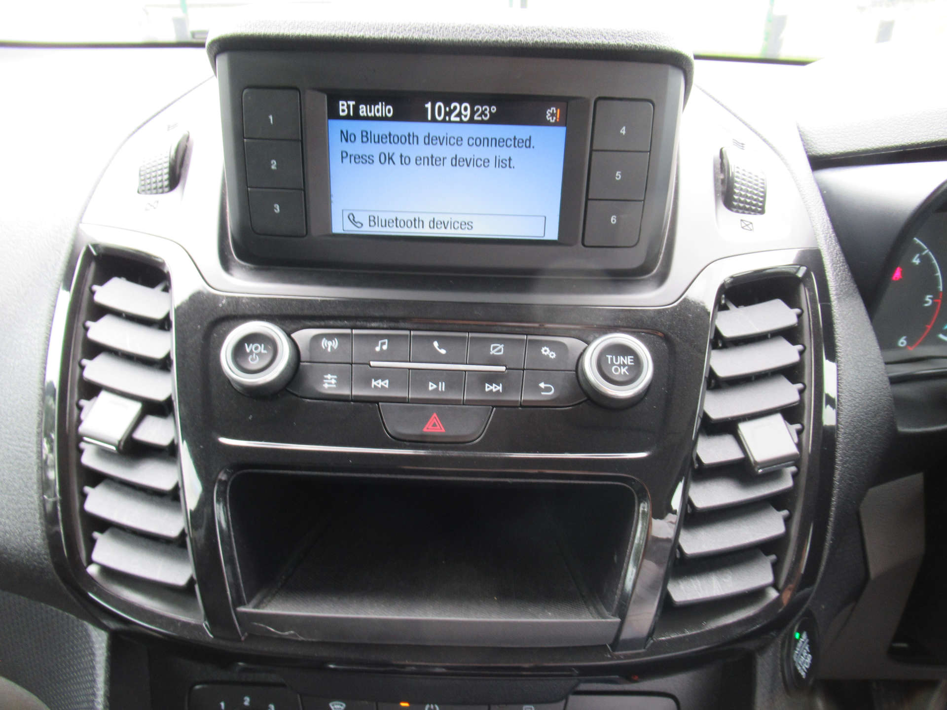 FORD TRANSIT CONNECT 1.5 Transit Connect 200 Limited TDCi #17