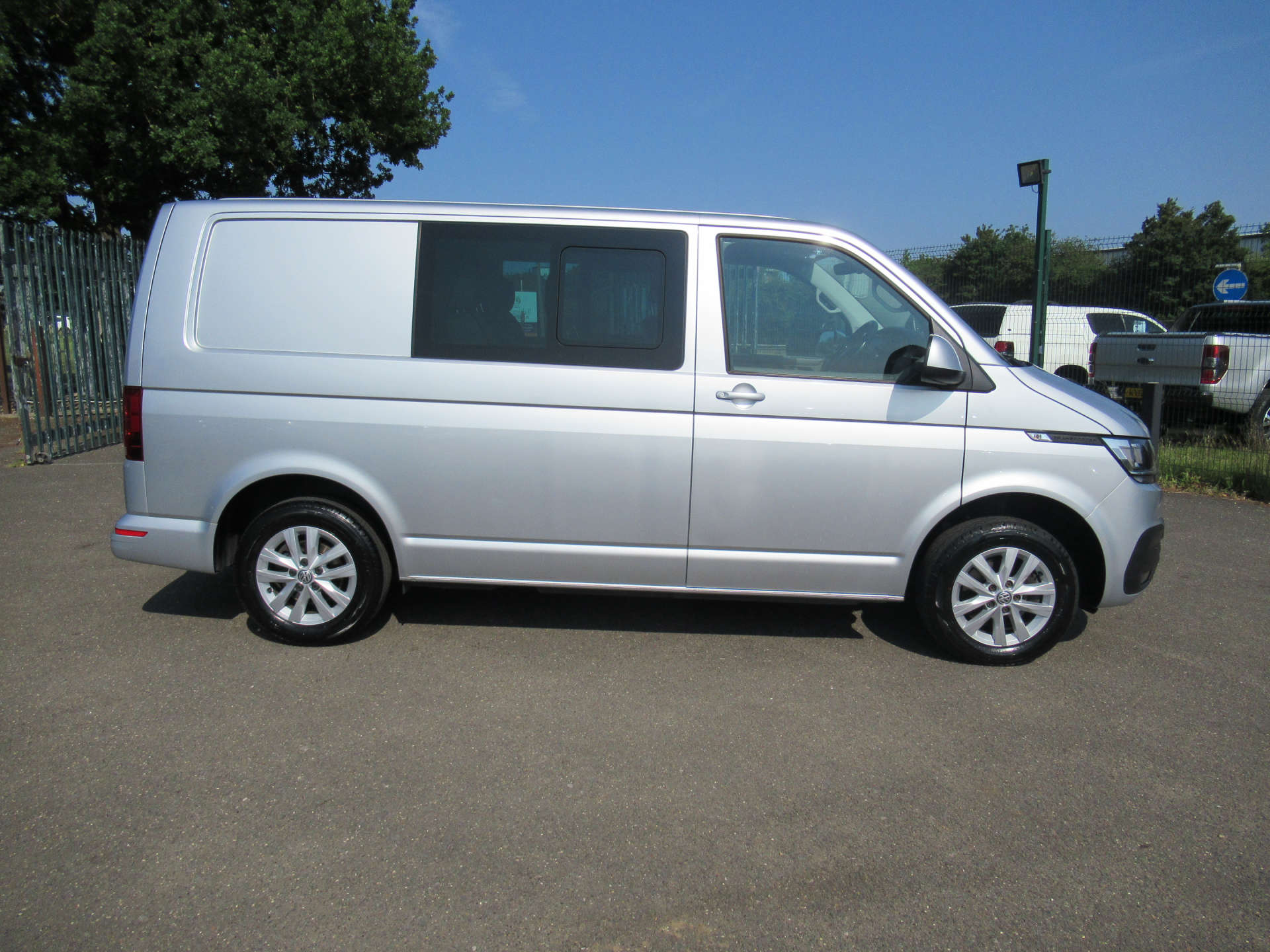 VOLKSWAGEN TRANSPORTER 2.0 Transporter T30 Highline TDI Semi-Auto #16