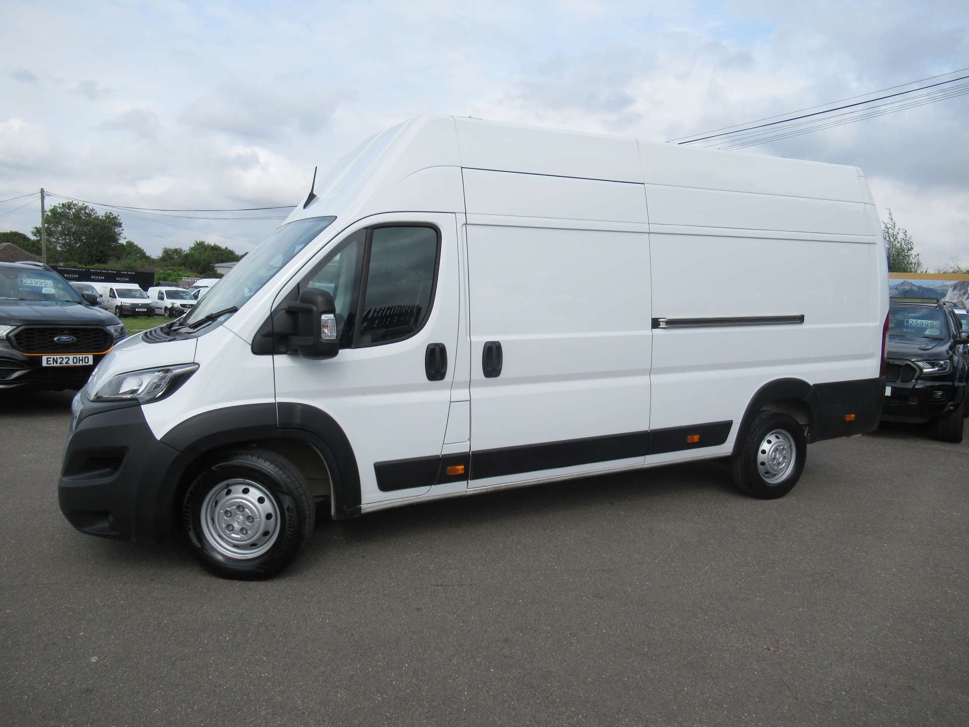 PEUGEOT BOXER 2.2 Boxer 435 Professional Prem+ L4H3 BHDi #1