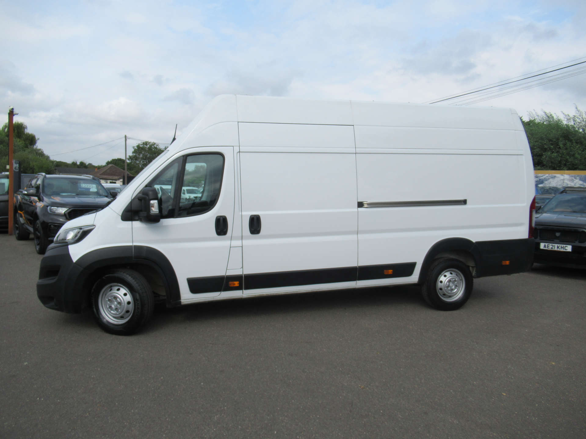 PEUGEOT BOXER 2.2 Boxer 435 Professional Prem+ L4H3 BHDi #2