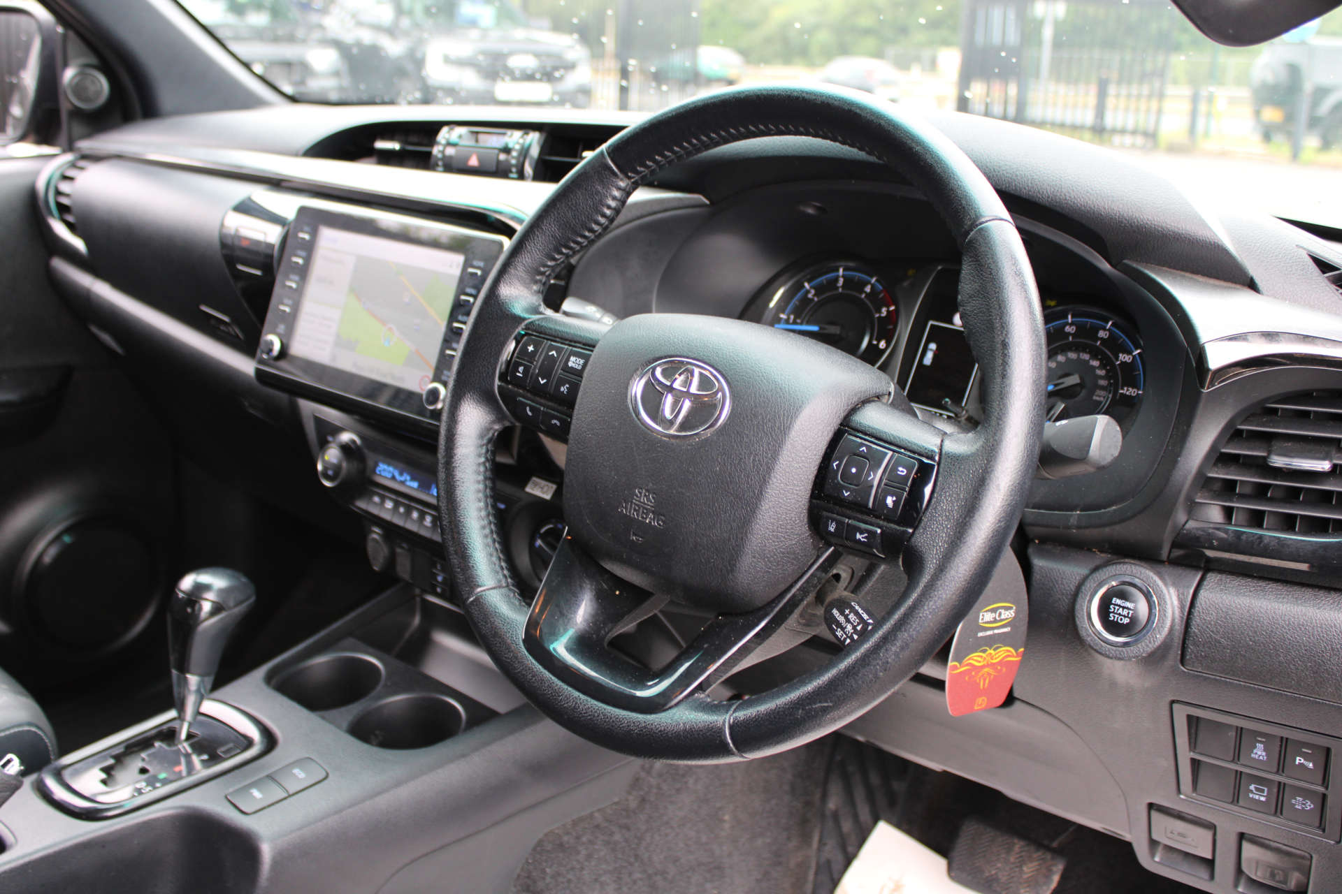 TOYOTA HILUX 2.8 HI-Luxury Invincible X D-4D 4WD Double Cab Auto 4WD 5dr #12