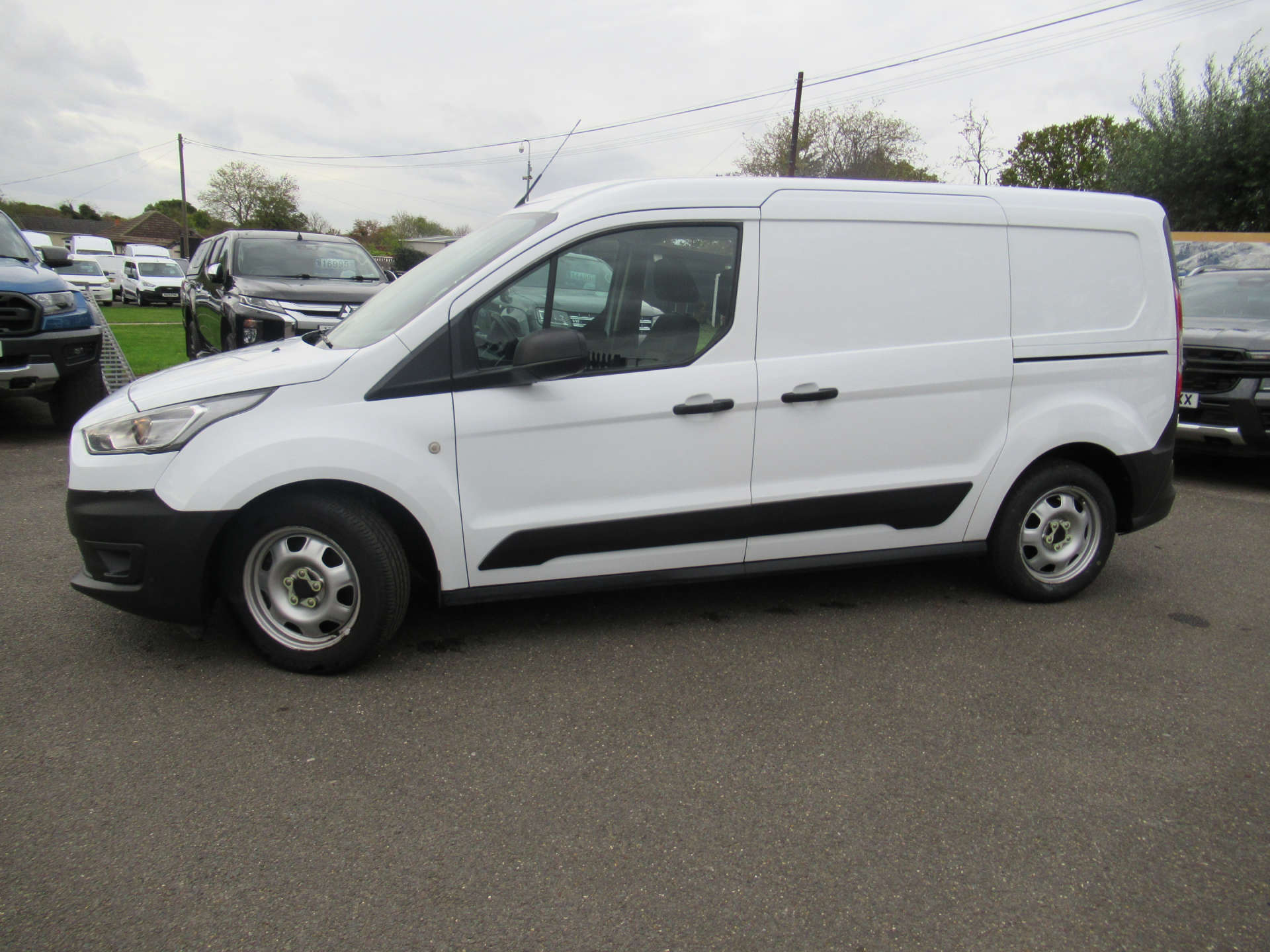 FORD TRANSIT CONNECT 1.5 Transit Connect 230 Base TDCi 5 seater crew van #2
