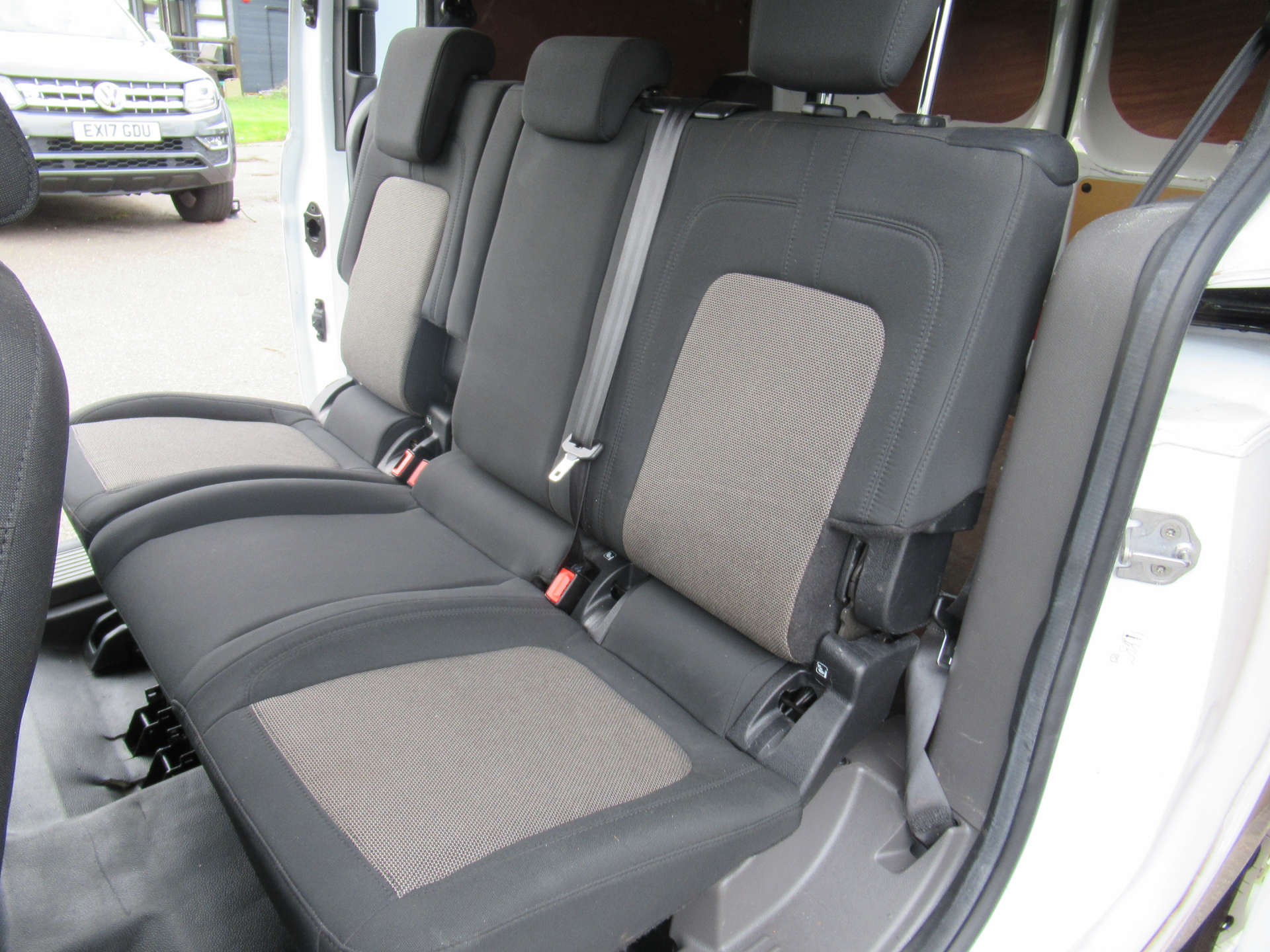 FORD TRANSIT CONNECT 1.5 Transit Connect 230 Base TDCi 5 seater crew van #6