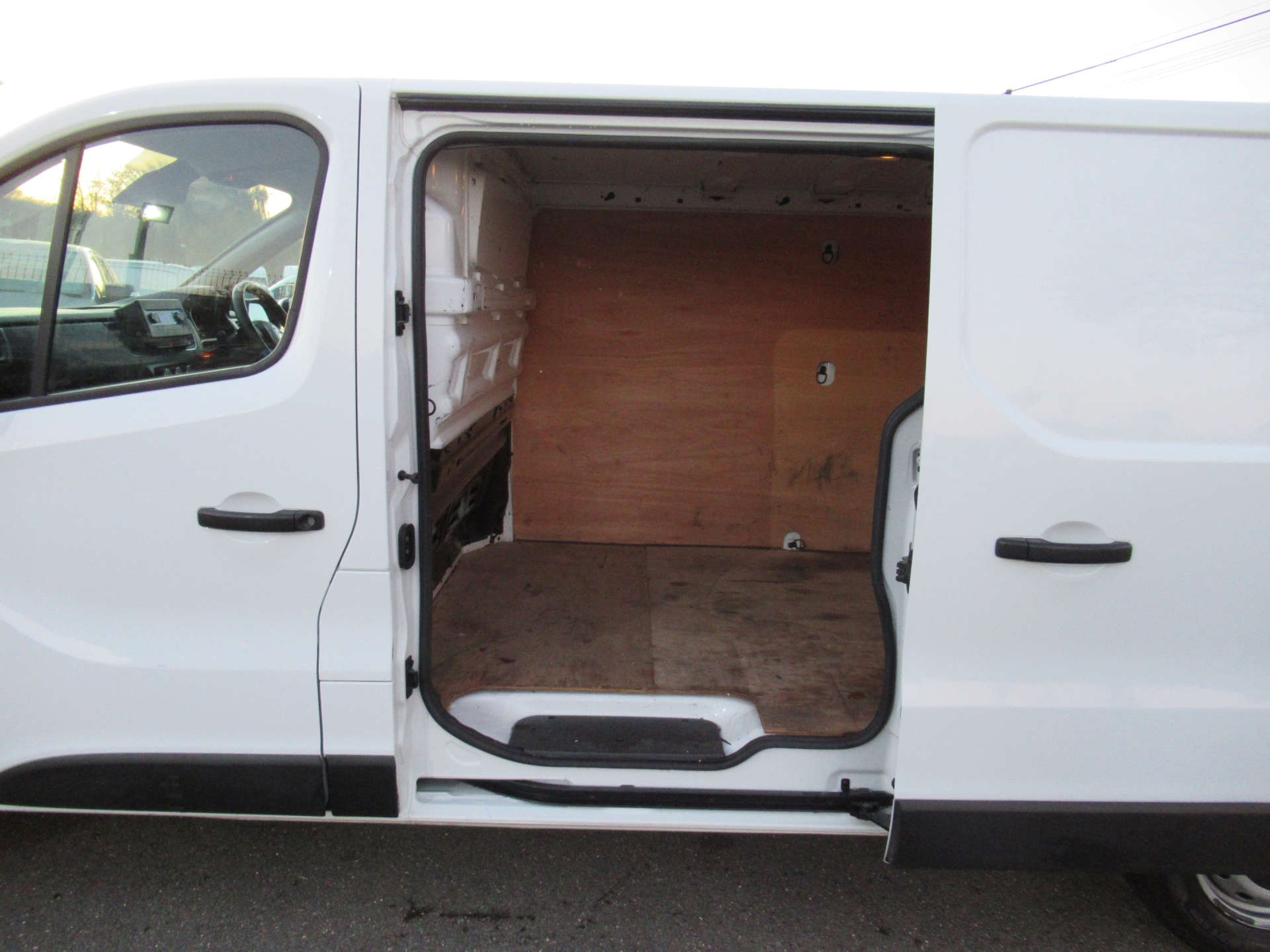 RENAULT TRUCKS TRAFIC 2.0 Trafic 30 lwb #5