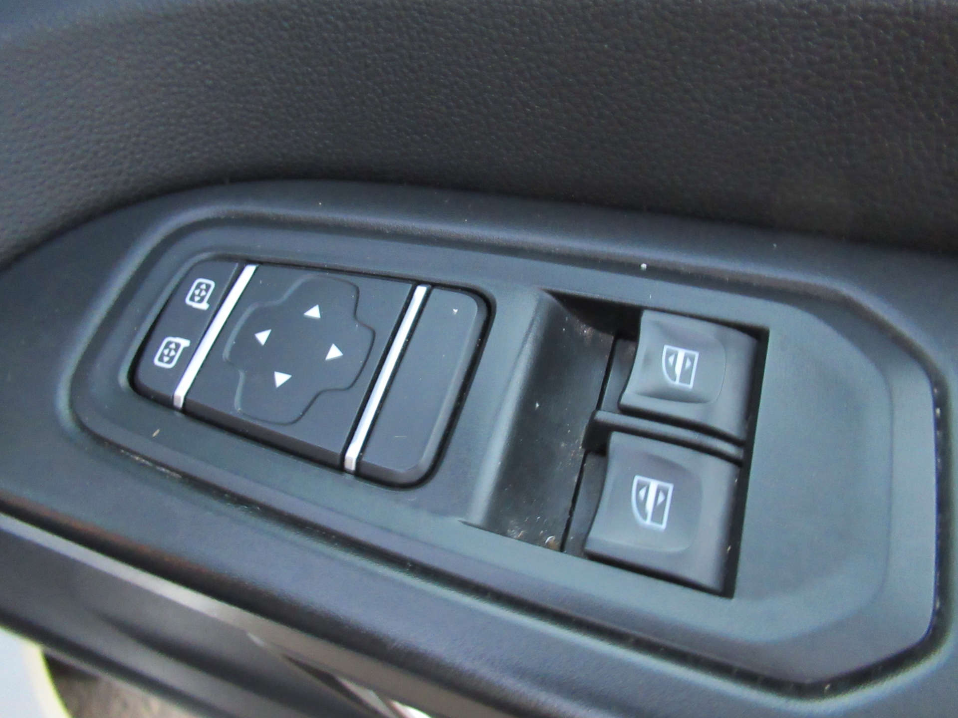 RENAULT TRUCKS TRAFIC 2.0 Trafic 30 lwb #23