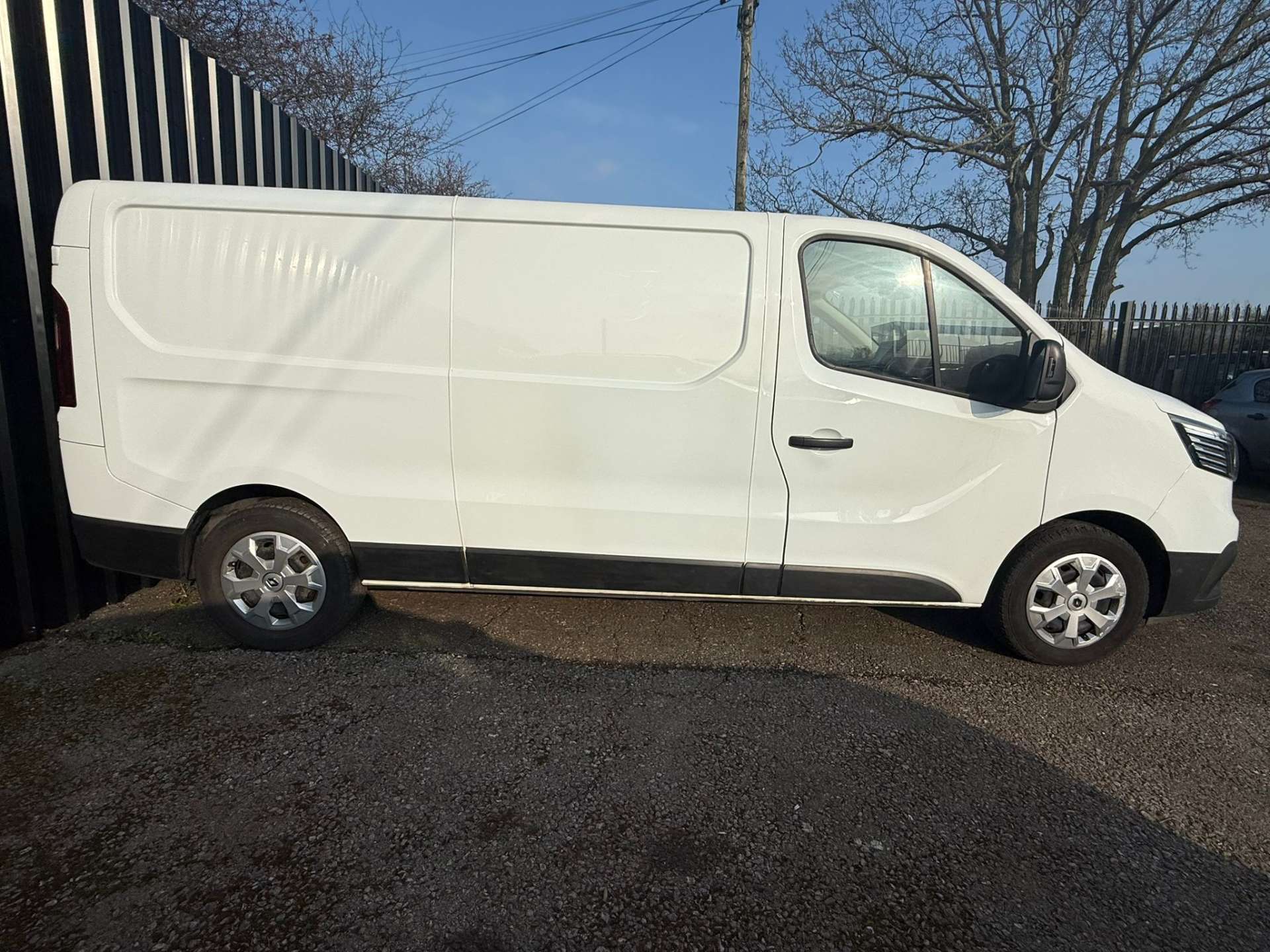 RENAULT TRAFIC 2.0 LL30 Business+ Blue dCi #4