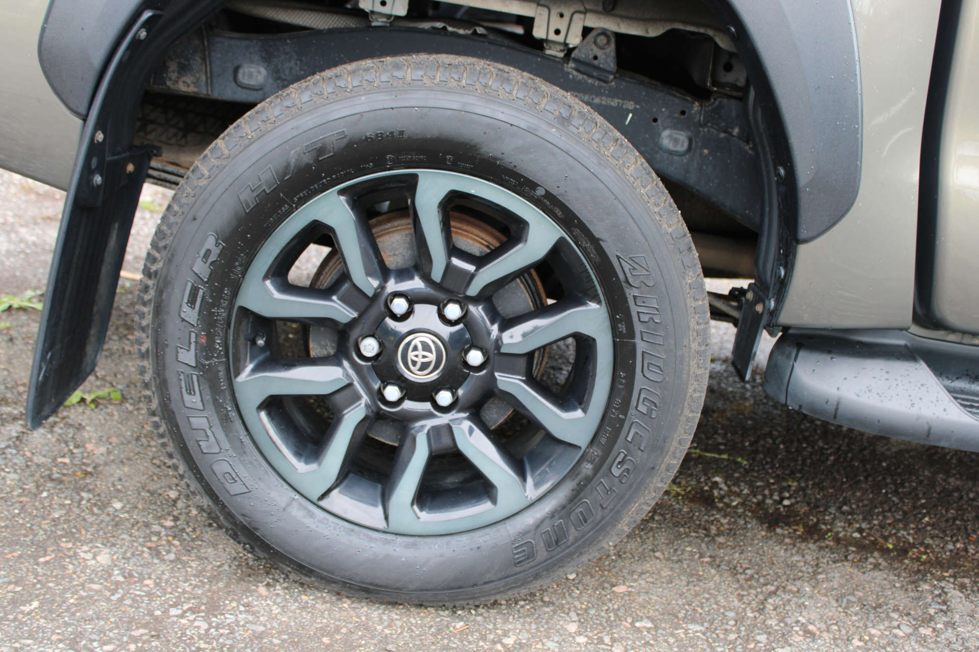 TOYOTA HILUX 2.8 HI-Luxury Invincible X D-4D 4WD Double Cab Auto 4WD 5dr #28