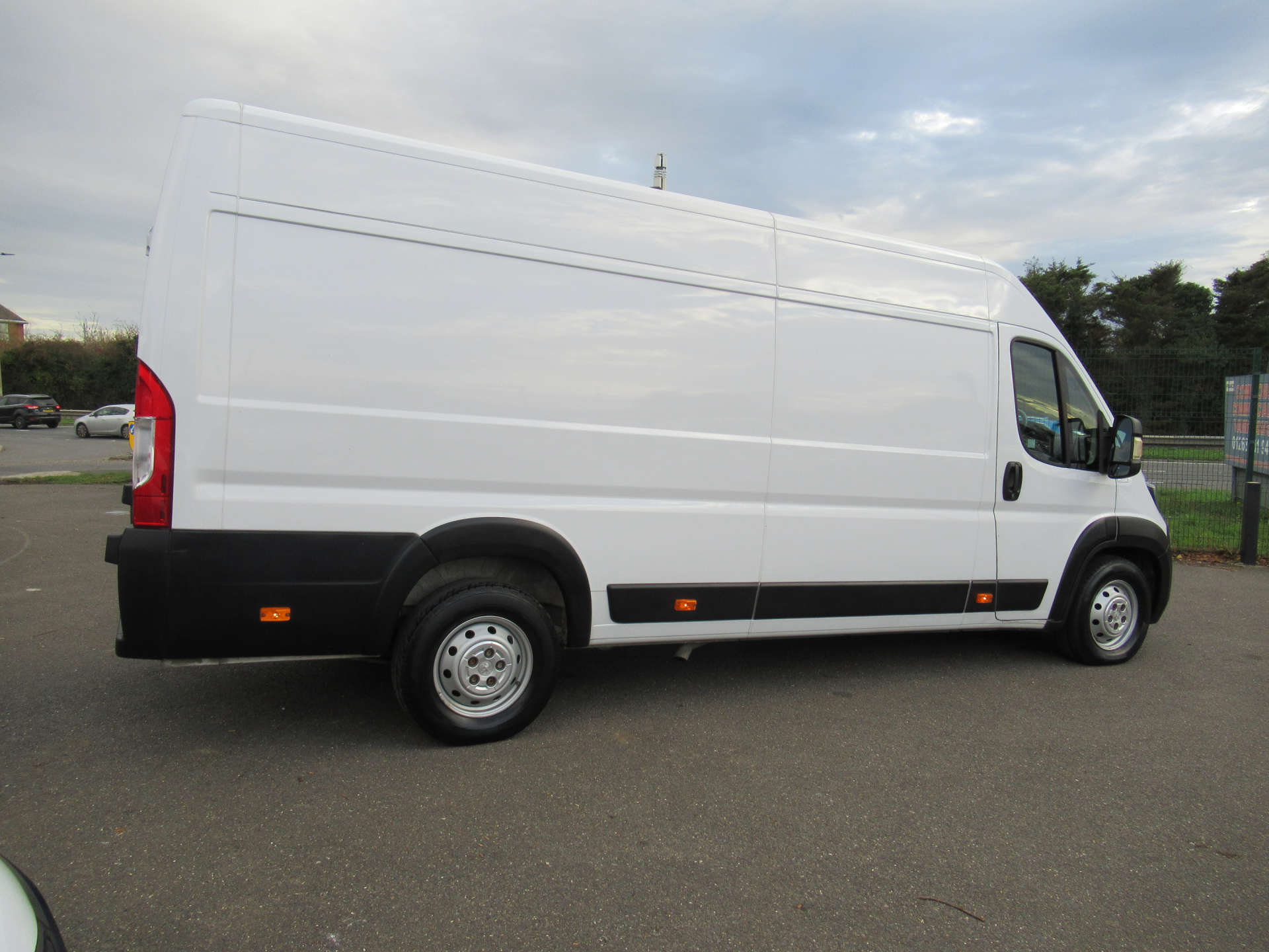 PEUGEOT BOXER 2.2 Boxer 435 Professional L4H2 Blue HDi #13