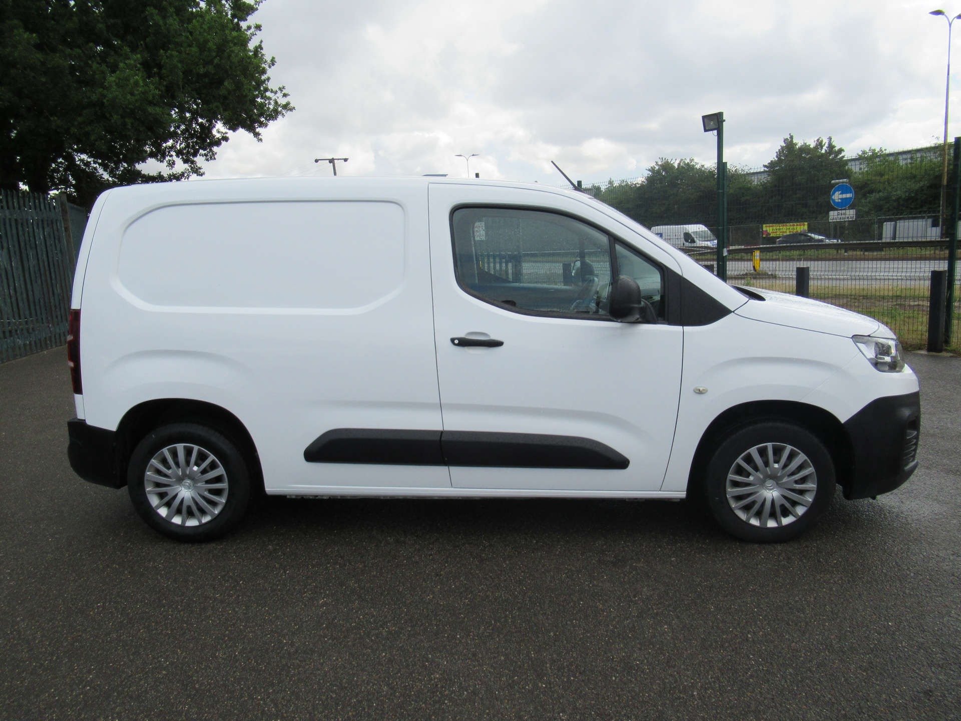 CITROEN BERLINGO 1.5 Berlingo 650 Enterprise Blue HDi #13