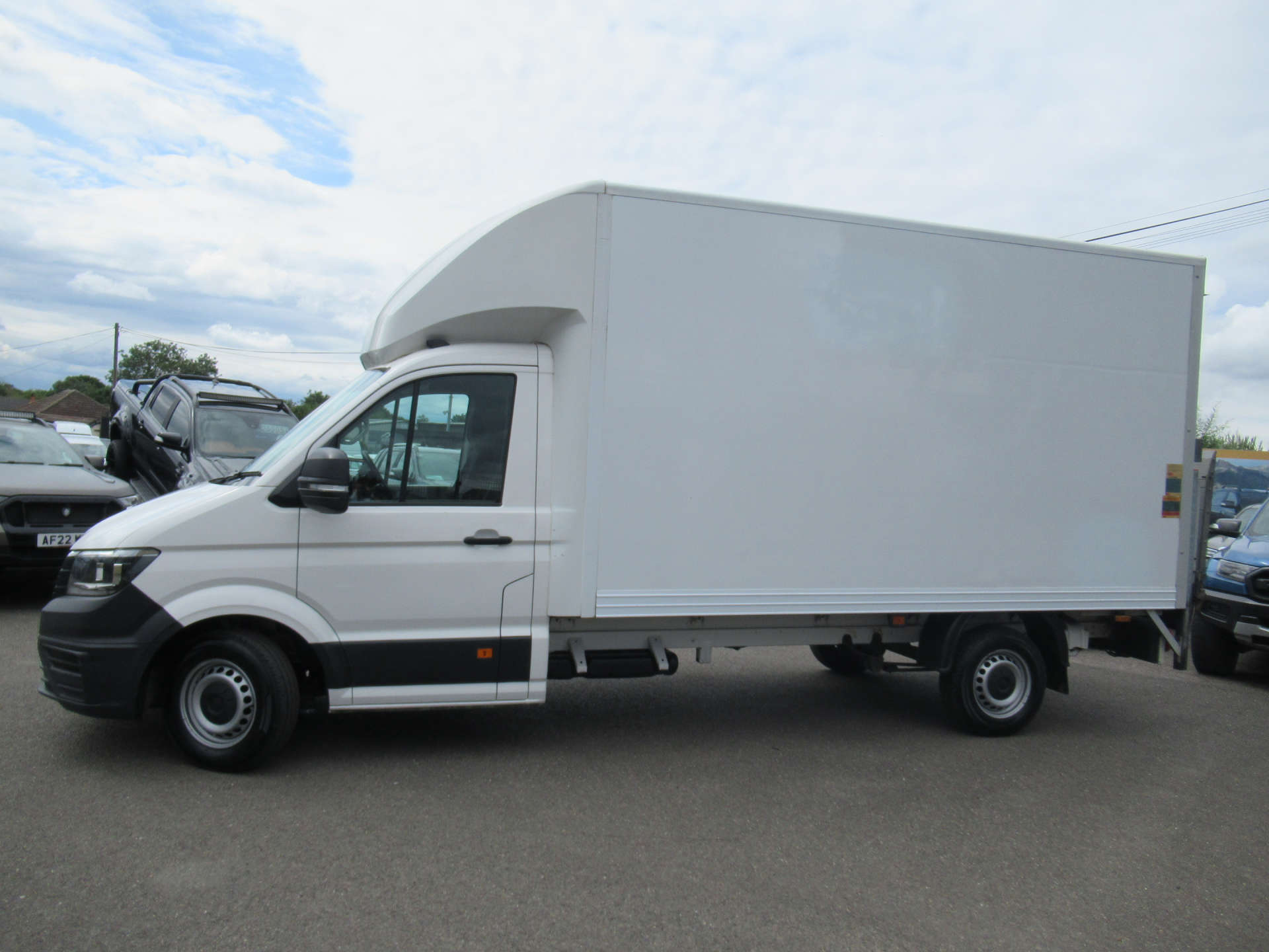VOLKSWAGEN CRAFTER 2.0 TDI CR35 Startline Luton 2dr Diesel Manual LWB Euro 6 (s/s) (ETG) (140 ps) #2