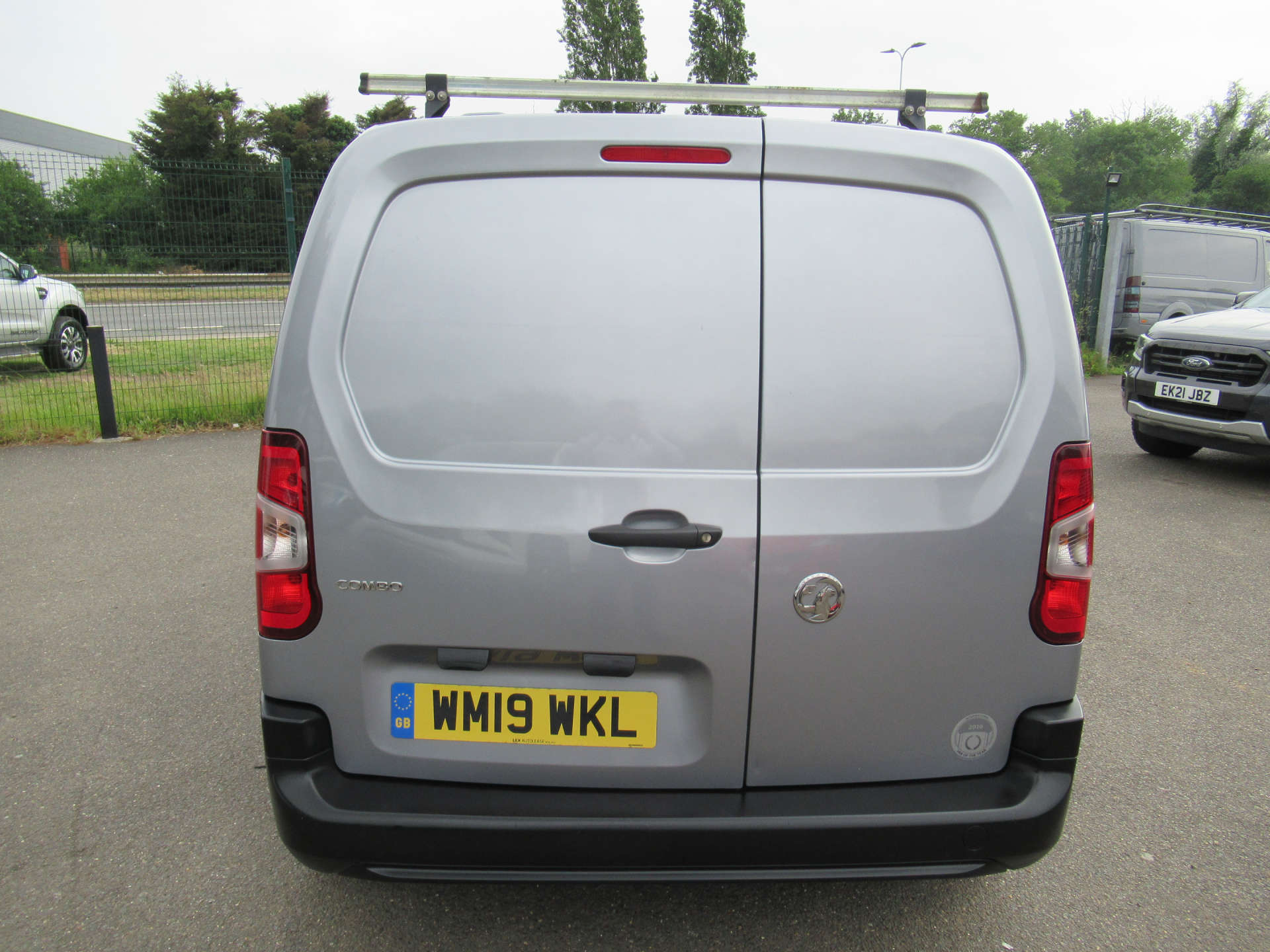VAUXHALL COMBO 1.6 Combo 2000 Edition TD S/S #9
