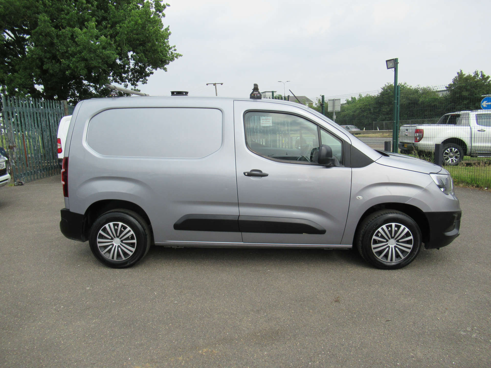 VAUXHALL COMBO 1.6 Combo 2000 Edition TD S/S #13