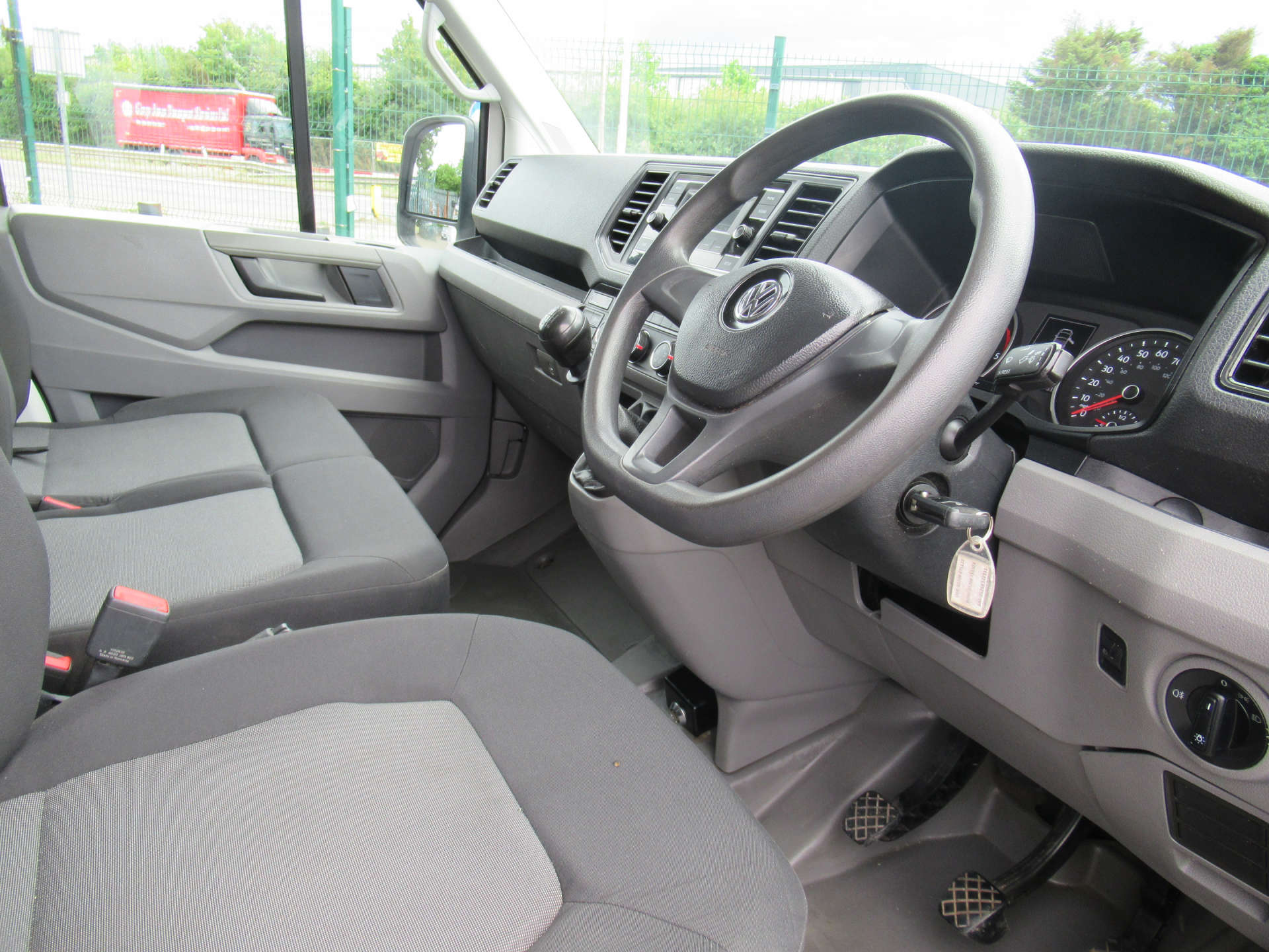 VOLKSWAGEN CRAFTER 2.0 TDI CR35 Startline Luton 2dr Diesel Manual LWB Euro 6 (s/s) (ETG) (140 ps) #15
