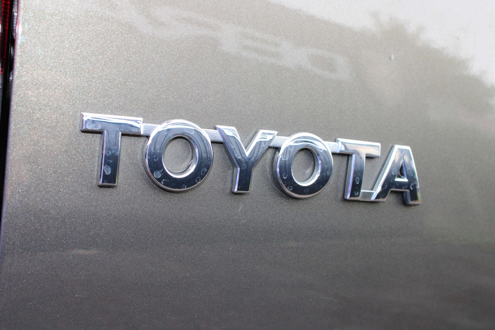 TOYOTA HILUX 2.8 HI-Luxury Invincible X D-4D 4WD Double Cab Auto 4WD 5dr #43