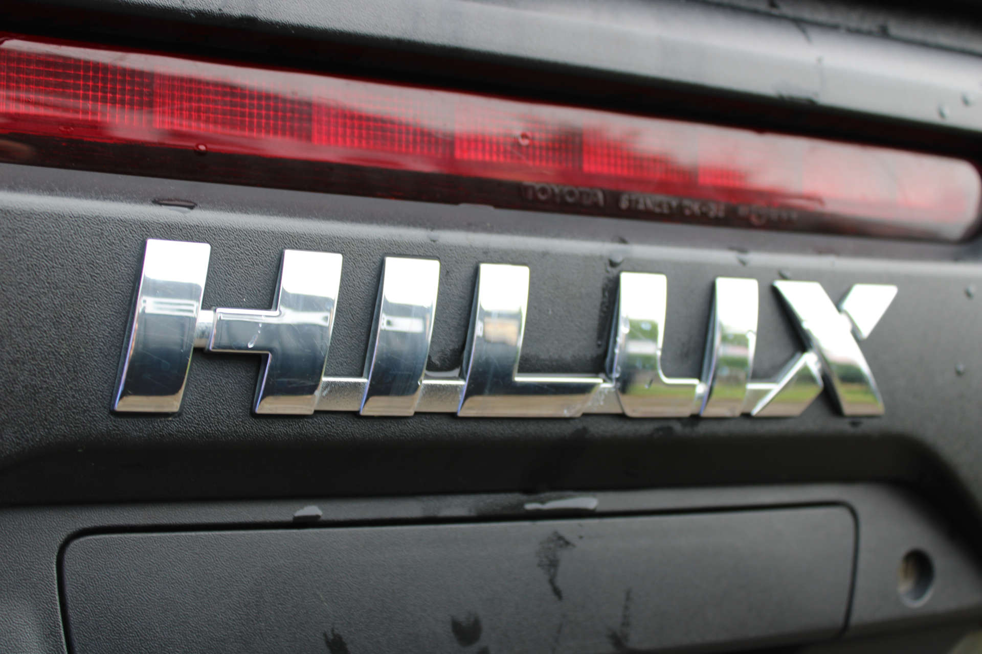 TOYOTA HILUX 2.8 HI-Luxury Invincible X D-4D 4WD Double Cab Auto 4WD 5dr #44