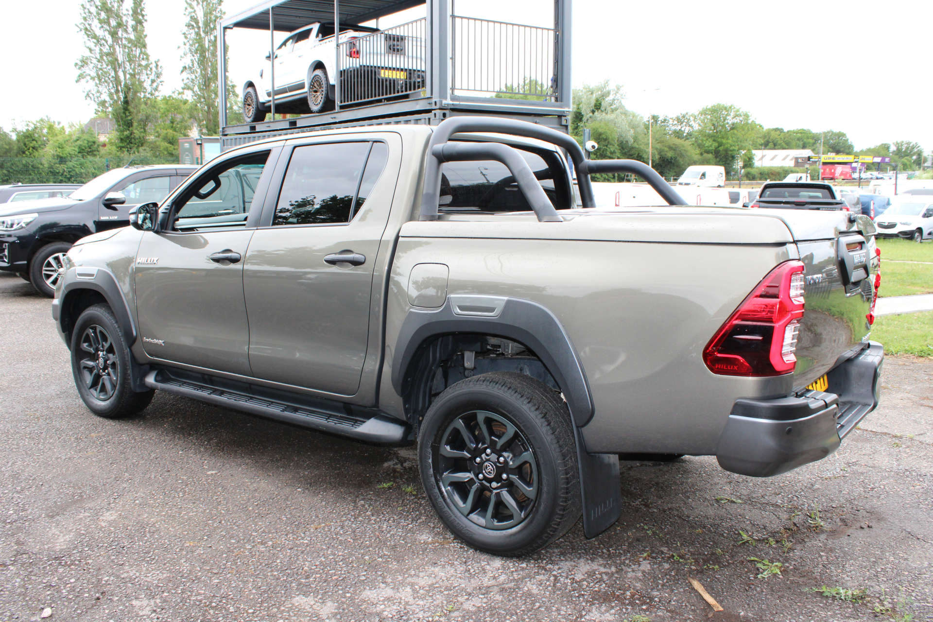 TOYOTA HILUX 2.8 HI-Luxury Invincible X D-4D 4WD Double Cab Auto 4WD 5dr #47
