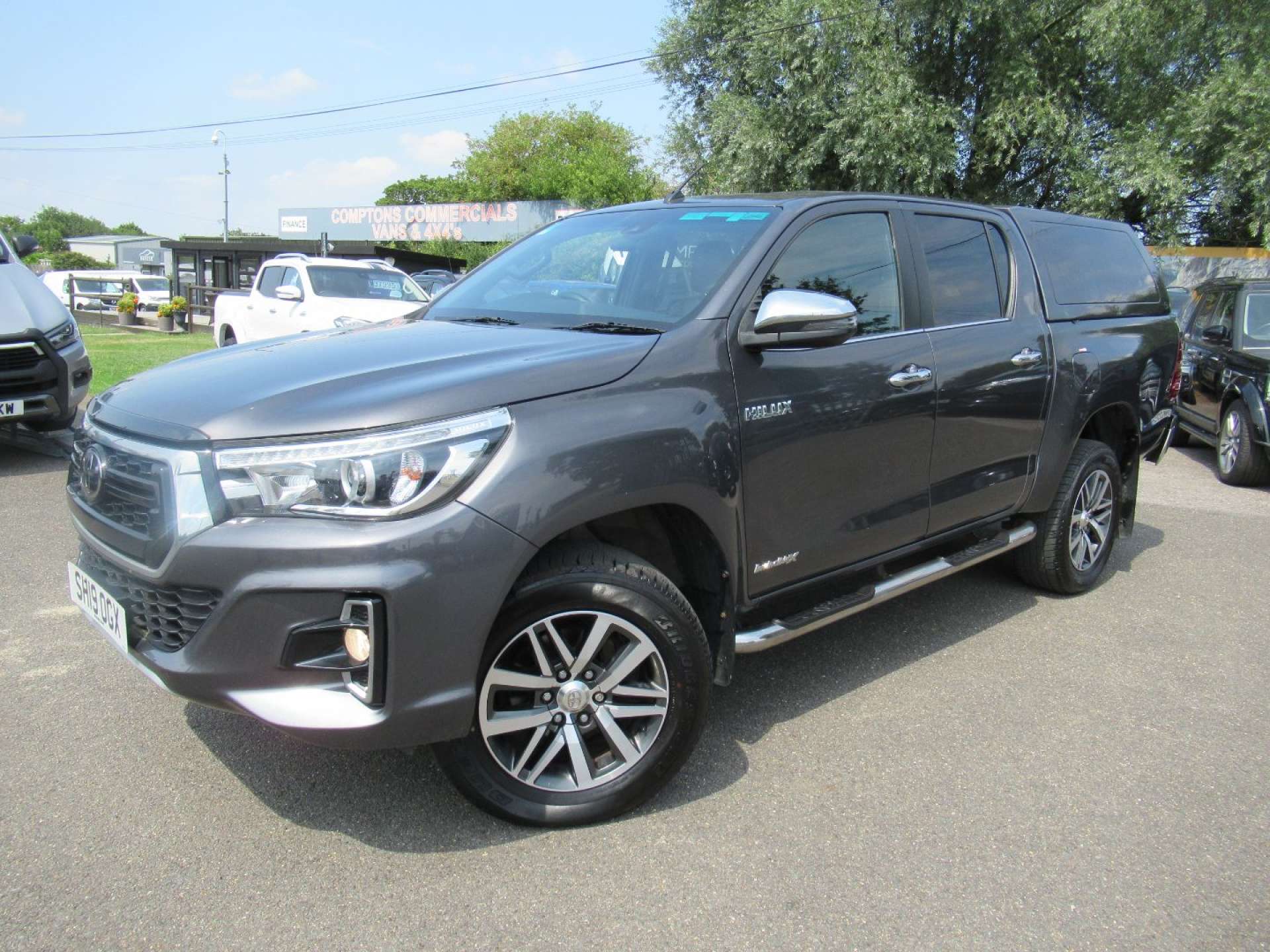 TOYOTA HILUX 2.4 HI-Luxury Invincible X D-4D 4WD Double Cab Auto 4WD 5dr #0