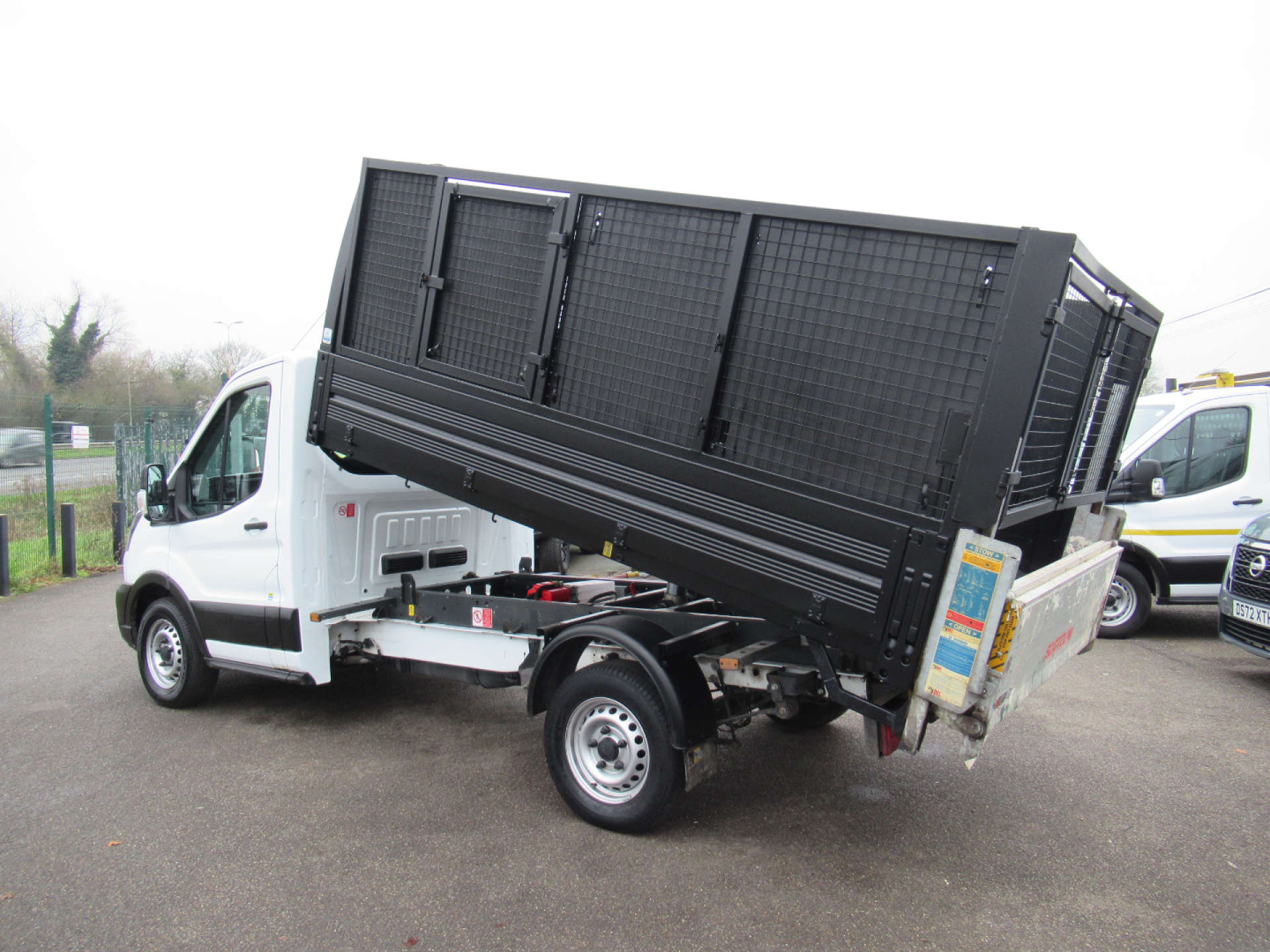 FORD TRANSIT 2.0 350 EcoBlue Leader Tipper 2dr Diesel Manual FWD L2 Euro 6 (s/s) (1-Way, 1-Stop) (130 ps) #4