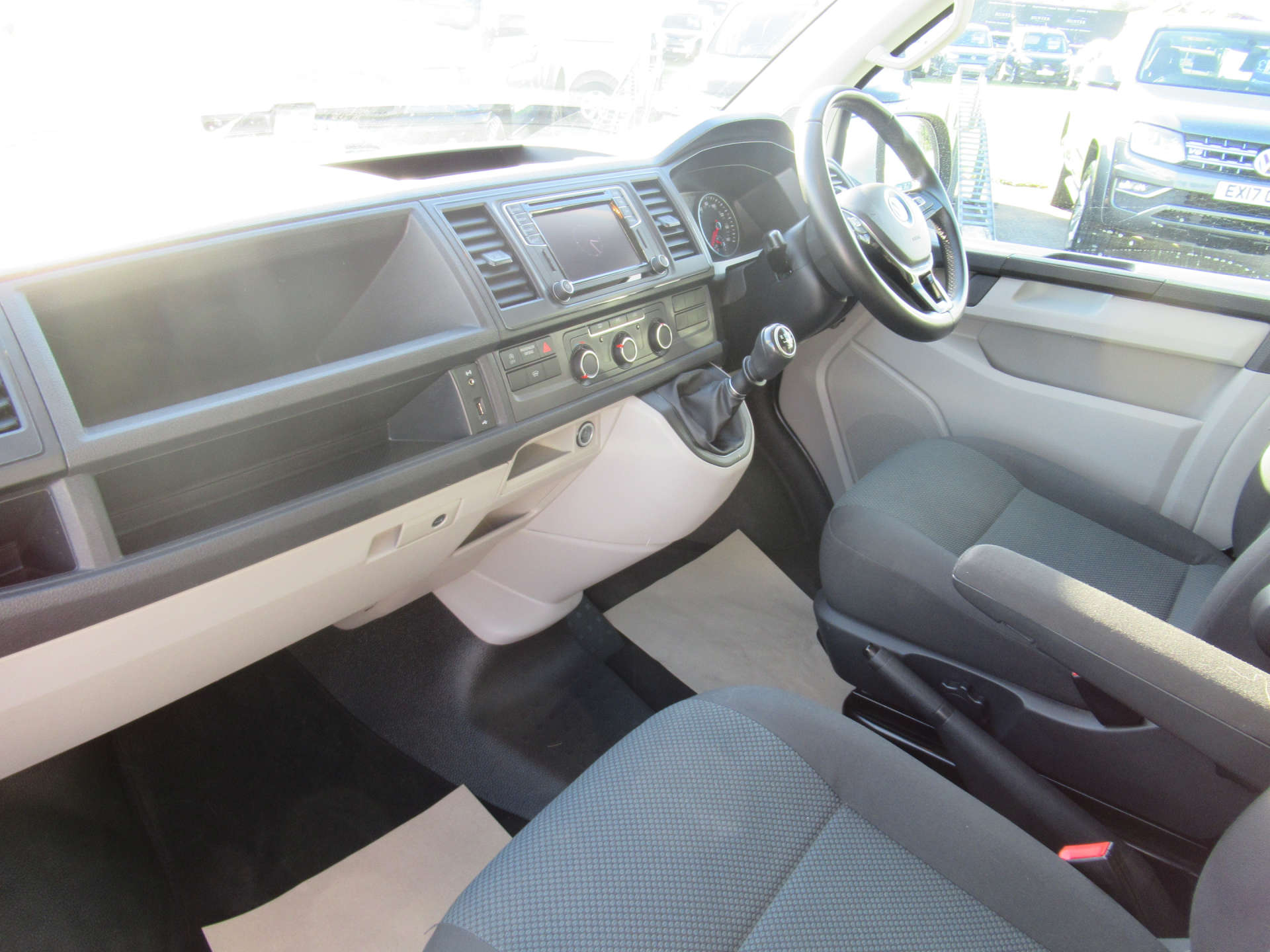 VOLKSWAGEN TRANSPORTER 2.0 Transporter T28 Highline TDI BlueMotion Technology camper van #4