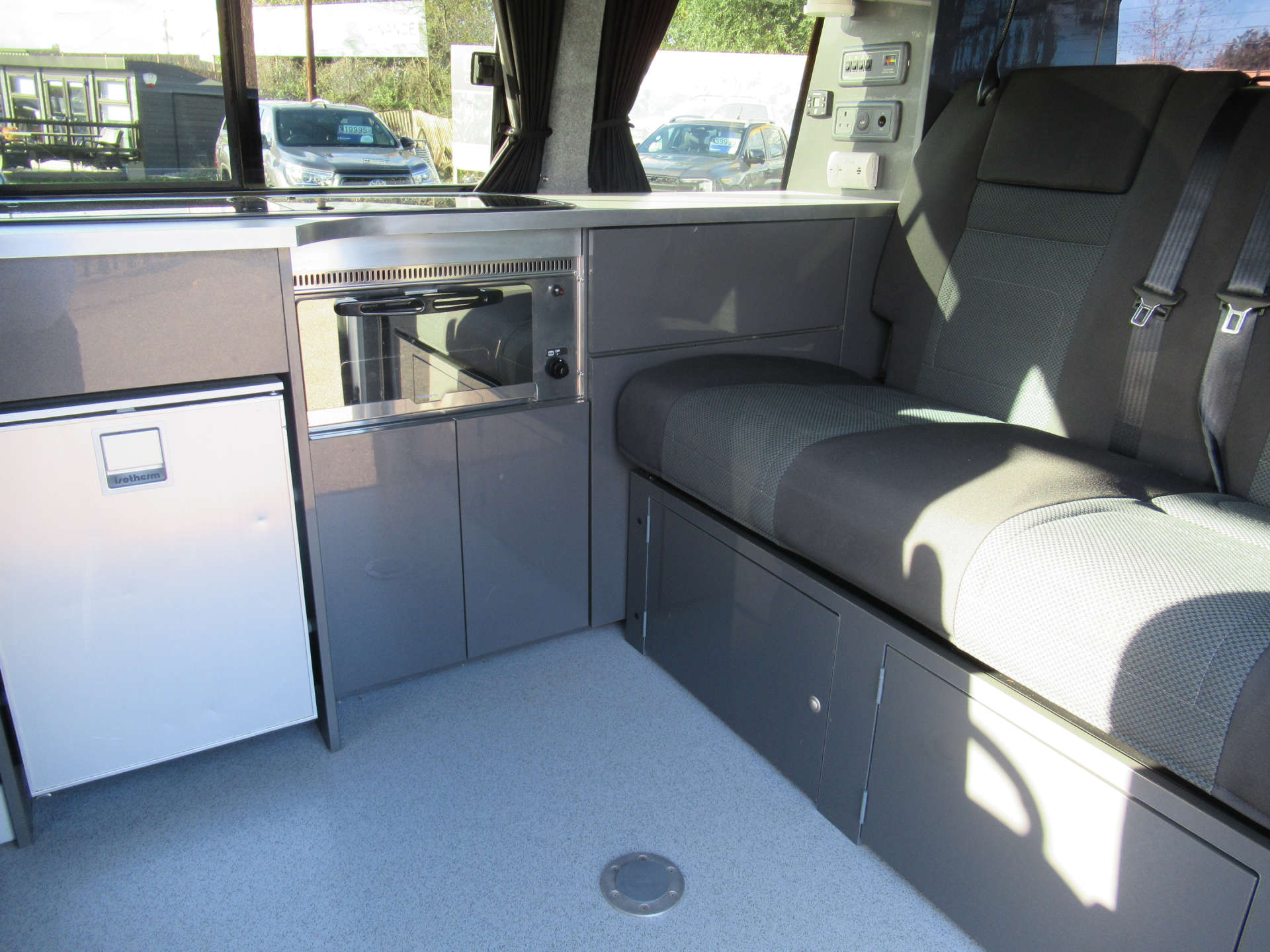 VOLKSWAGEN TRANSPORTER 2.0 Transporter T28 Highline TDI BlueMotion Technology camper van #6