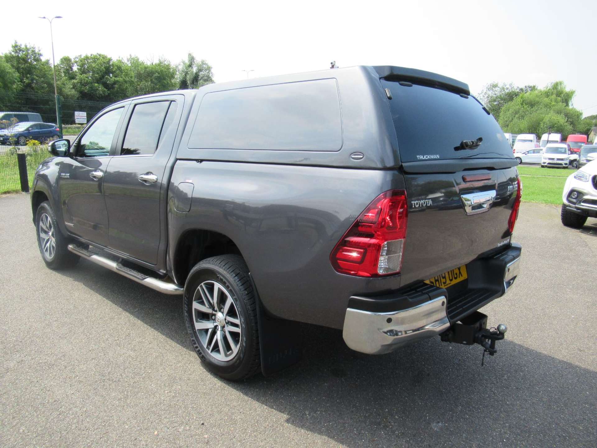 TOYOTA HILUX 2.4 HI-Luxury Invincible X D-4D 4WD Double Cab Auto 4WD 5dr #7