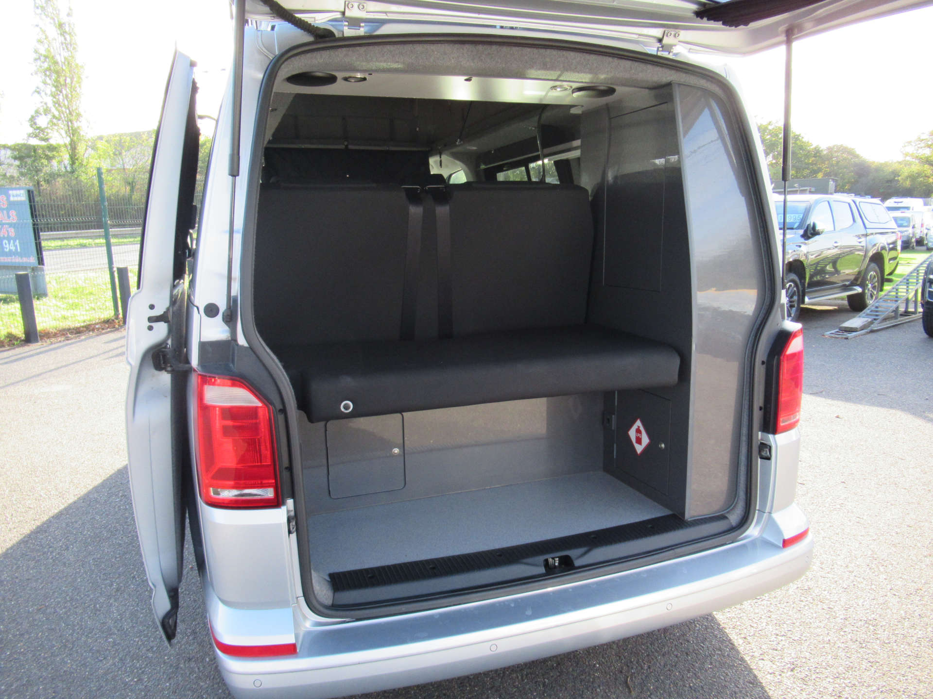 VOLKSWAGEN TRANSPORTER 2.0 Transporter T28 Highline TDI BlueMotion Technology camper van #22