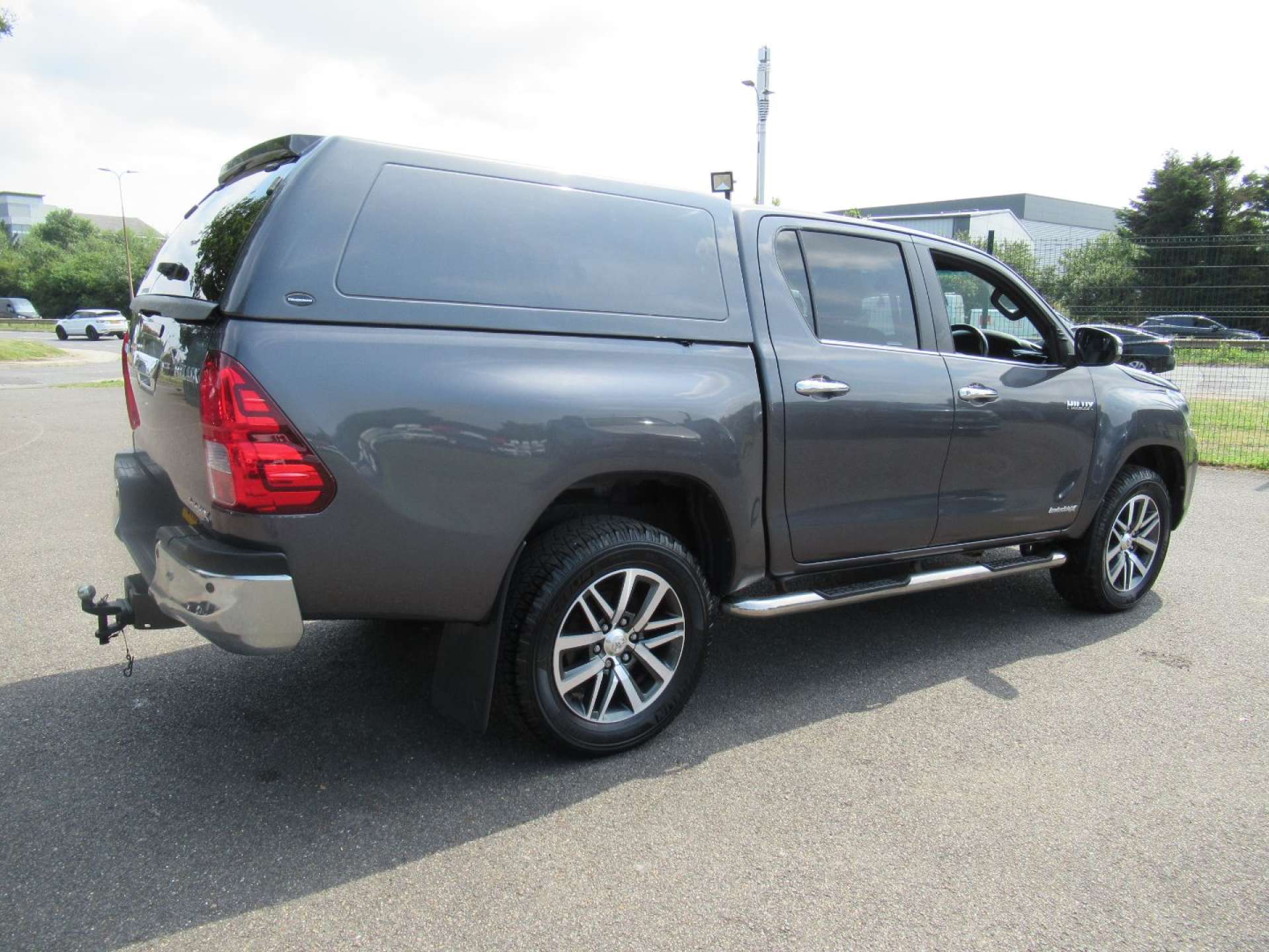 TOYOTA HILUX 2.4 HI-Luxury Invincible X D-4D 4WD Double Cab Auto 4WD 5dr #11