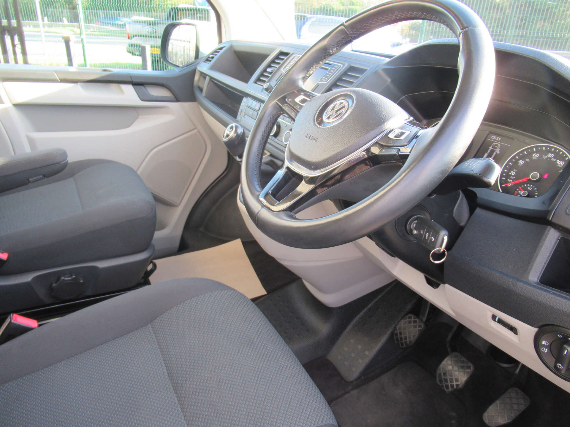 VOLKSWAGEN TRANSPORTER 2.0 Transporter T28 Highline TDI BlueMotion Technology camper van #28