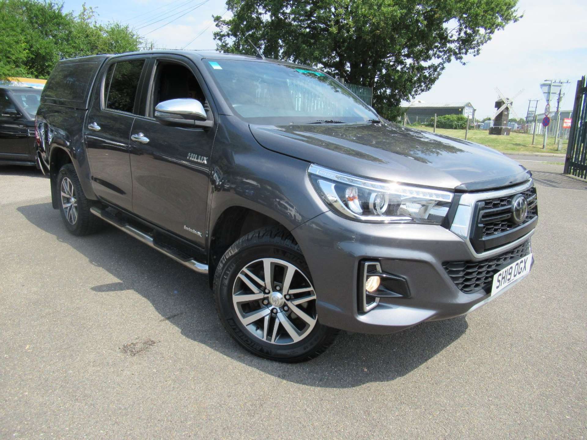 TOYOTA HILUX 2.4 HI-Luxury Invincible X D-4D 4WD Double Cab Auto 4WD 5dr #27