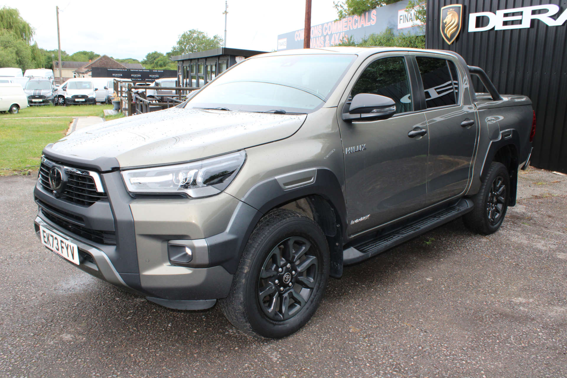 TOYOTA HILUX 2.8 HI-Luxury Invincible X D-4D 4WD Double Cab Auto 4WD 5dr #60