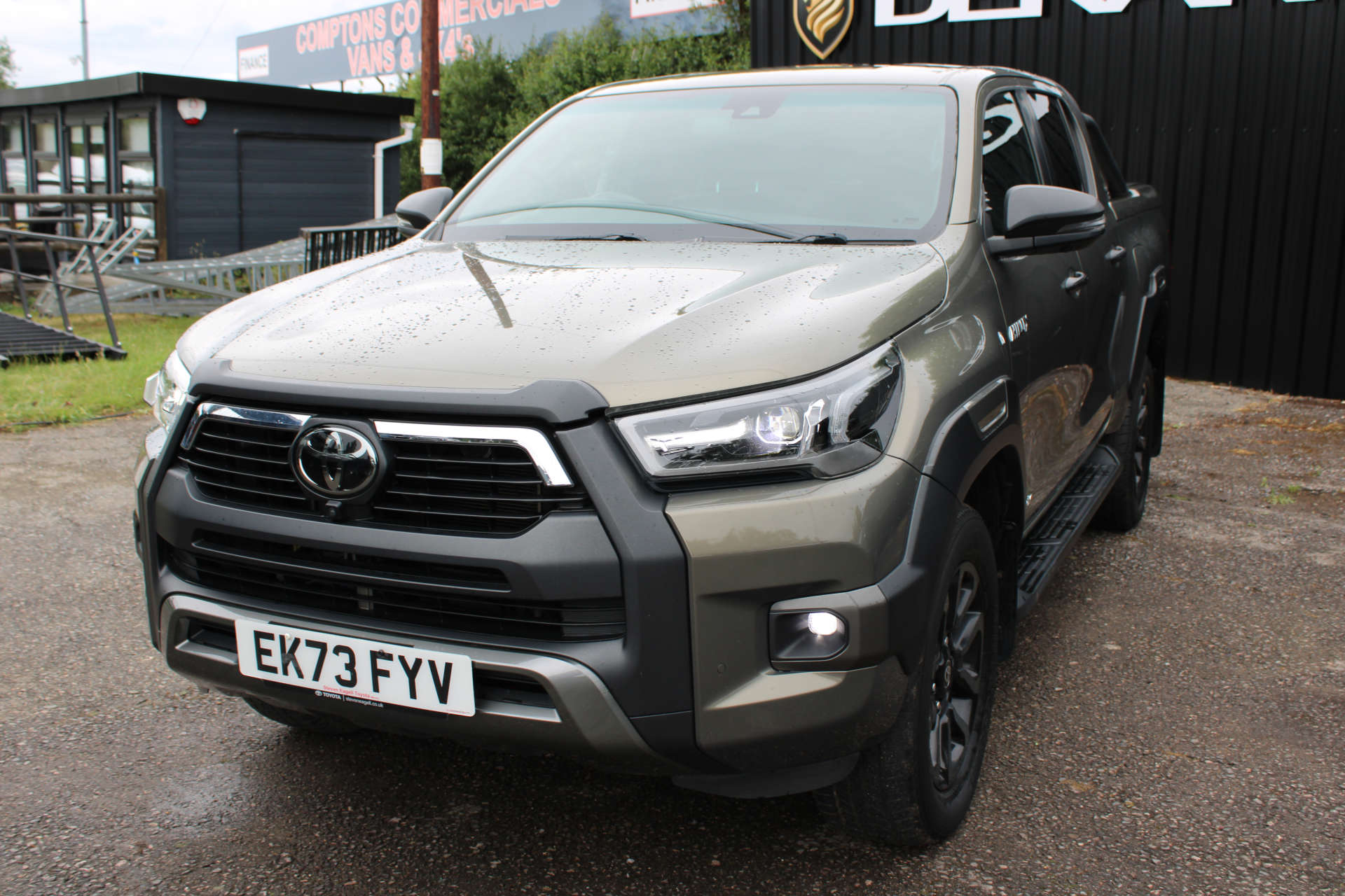TOYOTA HILUX 2.8 HI-Luxury Invincible X D-4D 4WD Double Cab Auto 4WD 5dr #62