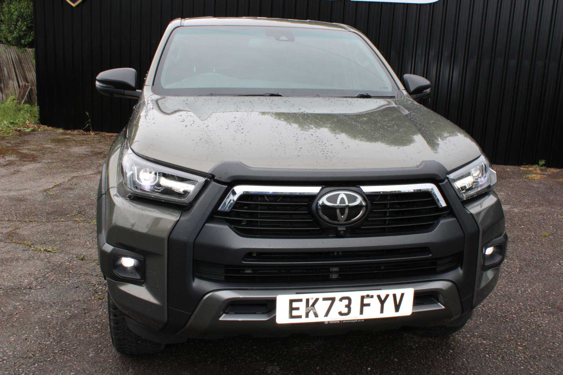 TOYOTA HILUX 2.8 HI-Luxury Invincible X D-4D 4WD Double Cab Auto 4WD 5dr #68