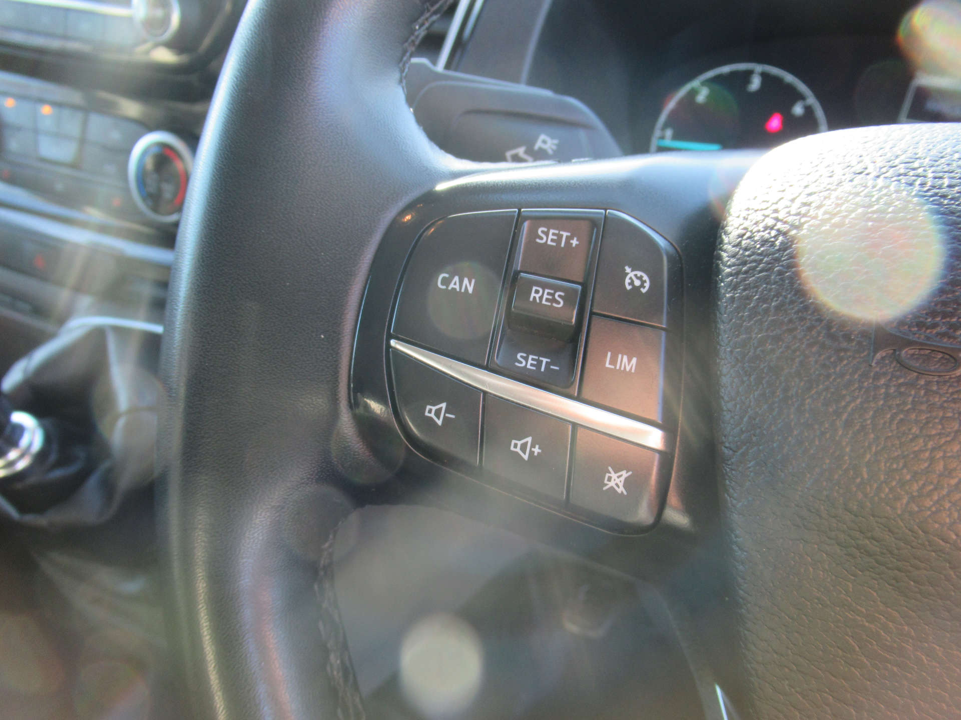 FORD TRANSIT CUSTOM 2.0 Transit Custom 300 Limited EcoBlue 5dr #22